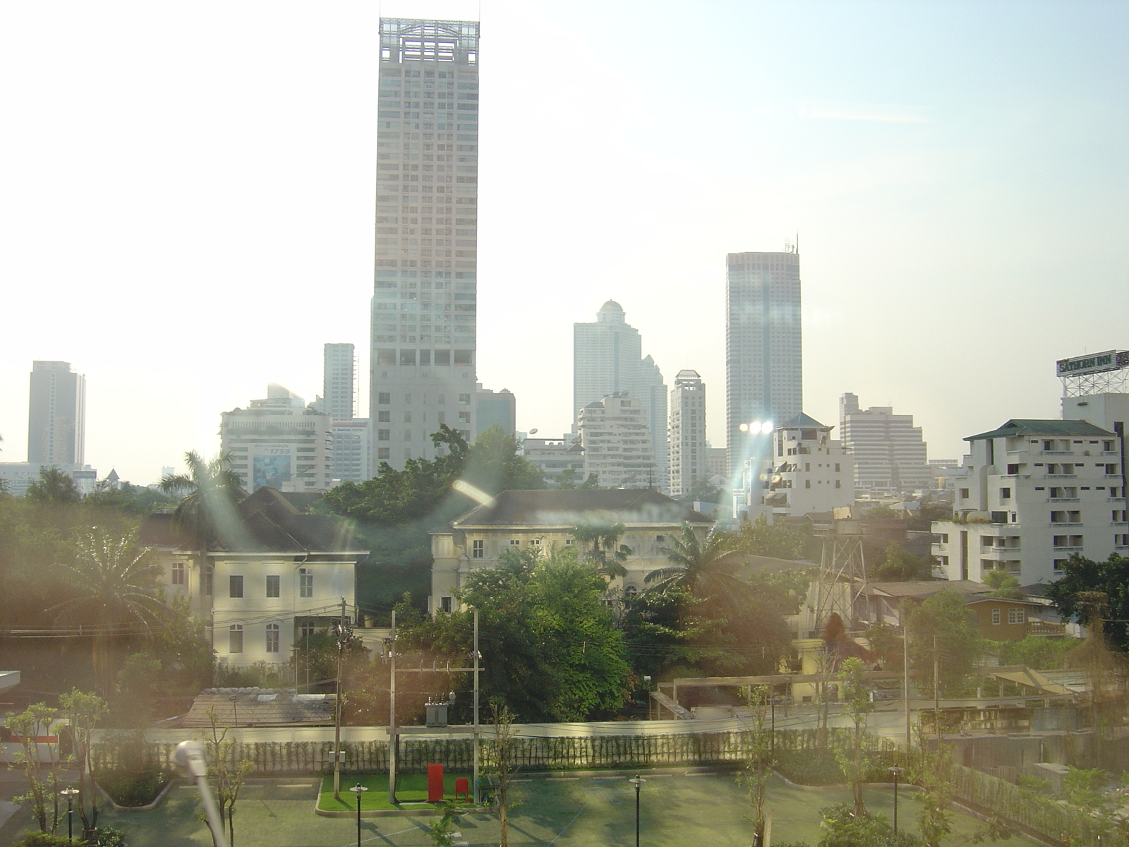 รูปถ่าย ไทย(Thailand) กรุงเทพมหานคร(Bangkok) รถไฟฟ้า(Sky Train) 2004-12 124