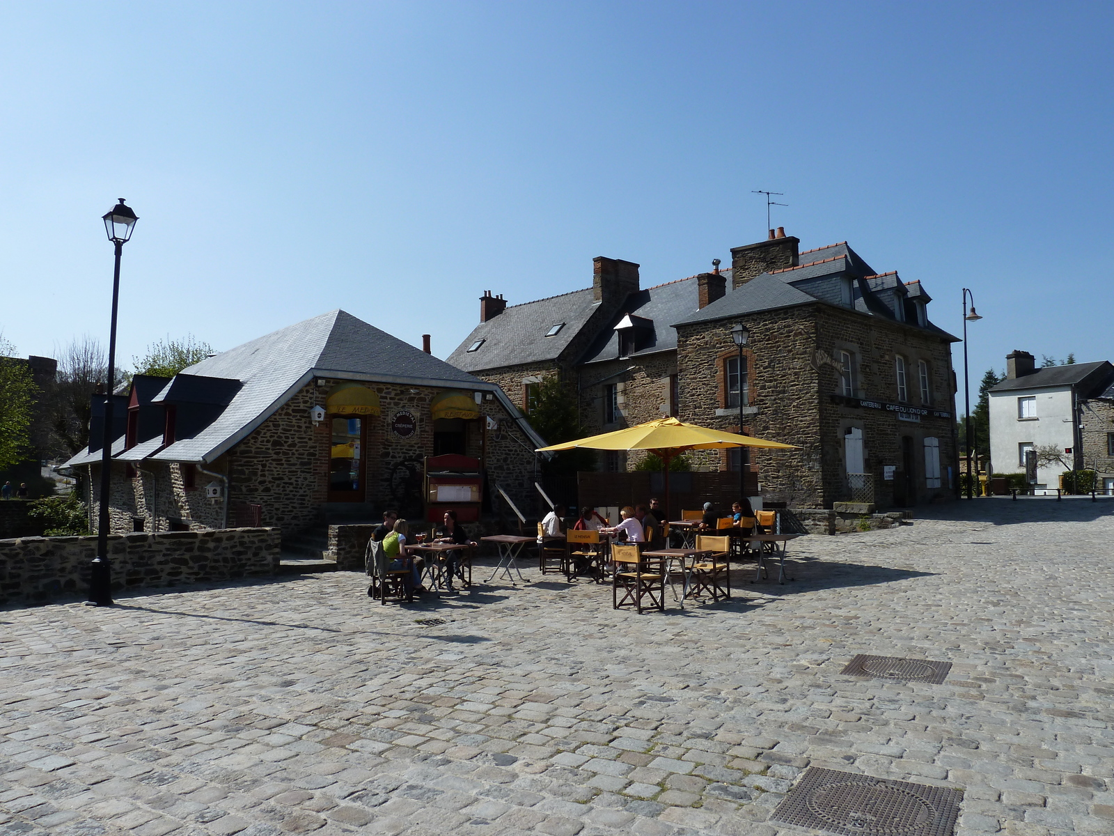 รูปถ่าย ฝรั่งเศส(France) ฟูแฌร์(Fougeres) 2010-04 17