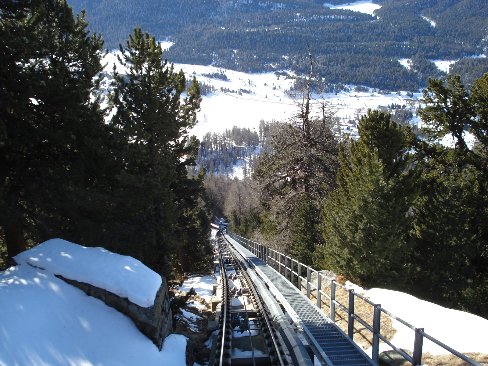 รูปถ่าย สวิสเซอร์แลนด์(Switzerland) มุตตัสมูรากล์(Muottas Muragl) 2007-01 28