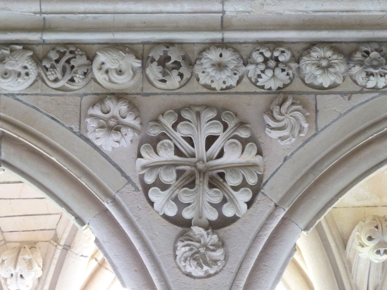 รูปถ่าย ฝรั่งเศส(France) มงแซ็งมีแชล(Mont St Michel) ระเบียงคดแอบบีมงแซ็งมีแชล(Mont St Michel Abbey Cloister) 2010-04 23