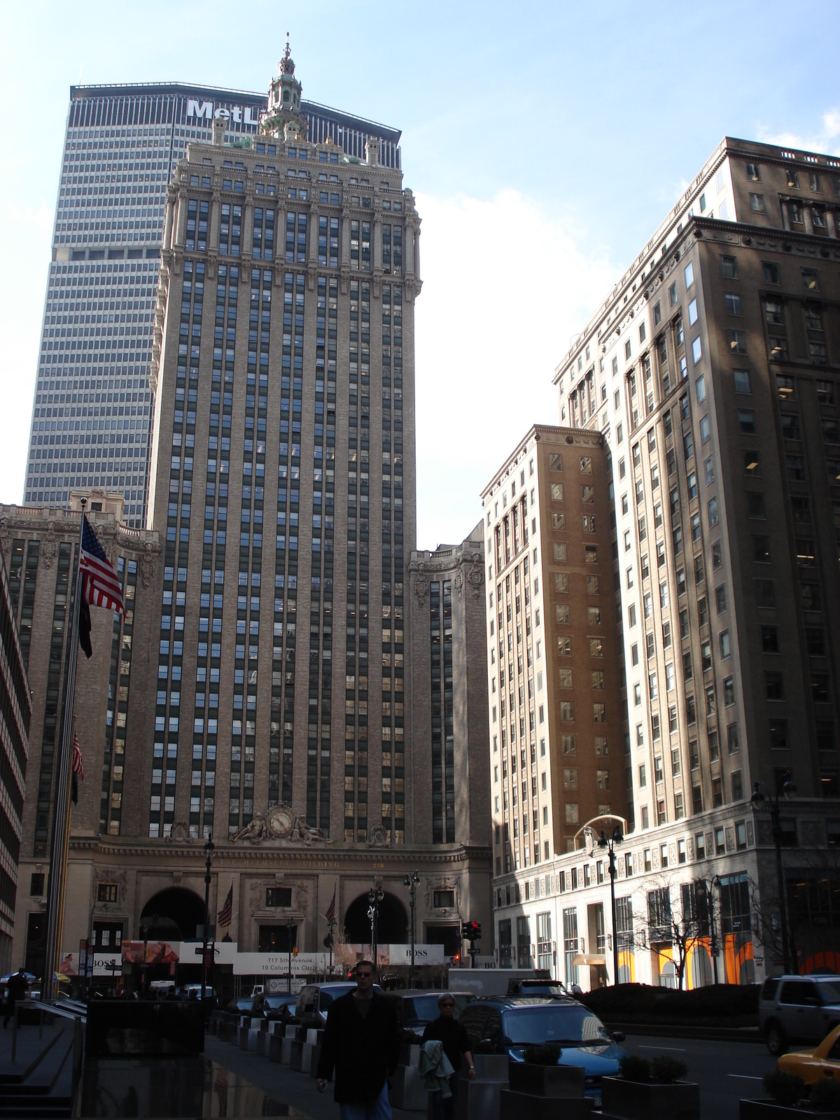 รูปถ่าย สหรัฐอเมริกา(United States) นิวยอร์ก(New York) ตามถนนฟิฟท์อเวนิว(down the 5th Avenue) 2006-03 21