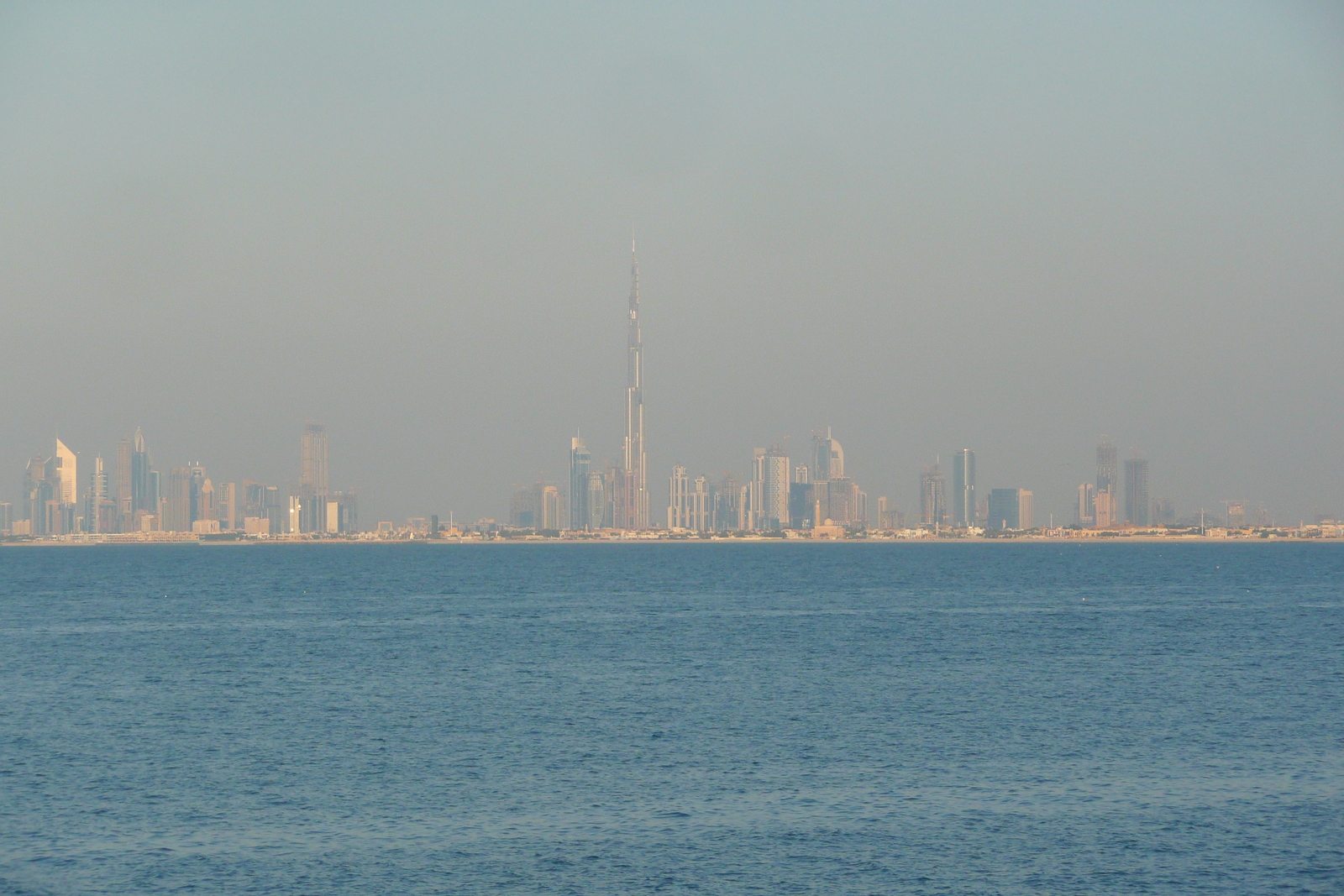รูปถ่าย สหรัฐอาหรับเอมิเรตส์(United Arab Emirates) ดูไบ(Dubai) ปาล์มจุมัยเราะห์(Palm Jumeirah) 2009-01 49