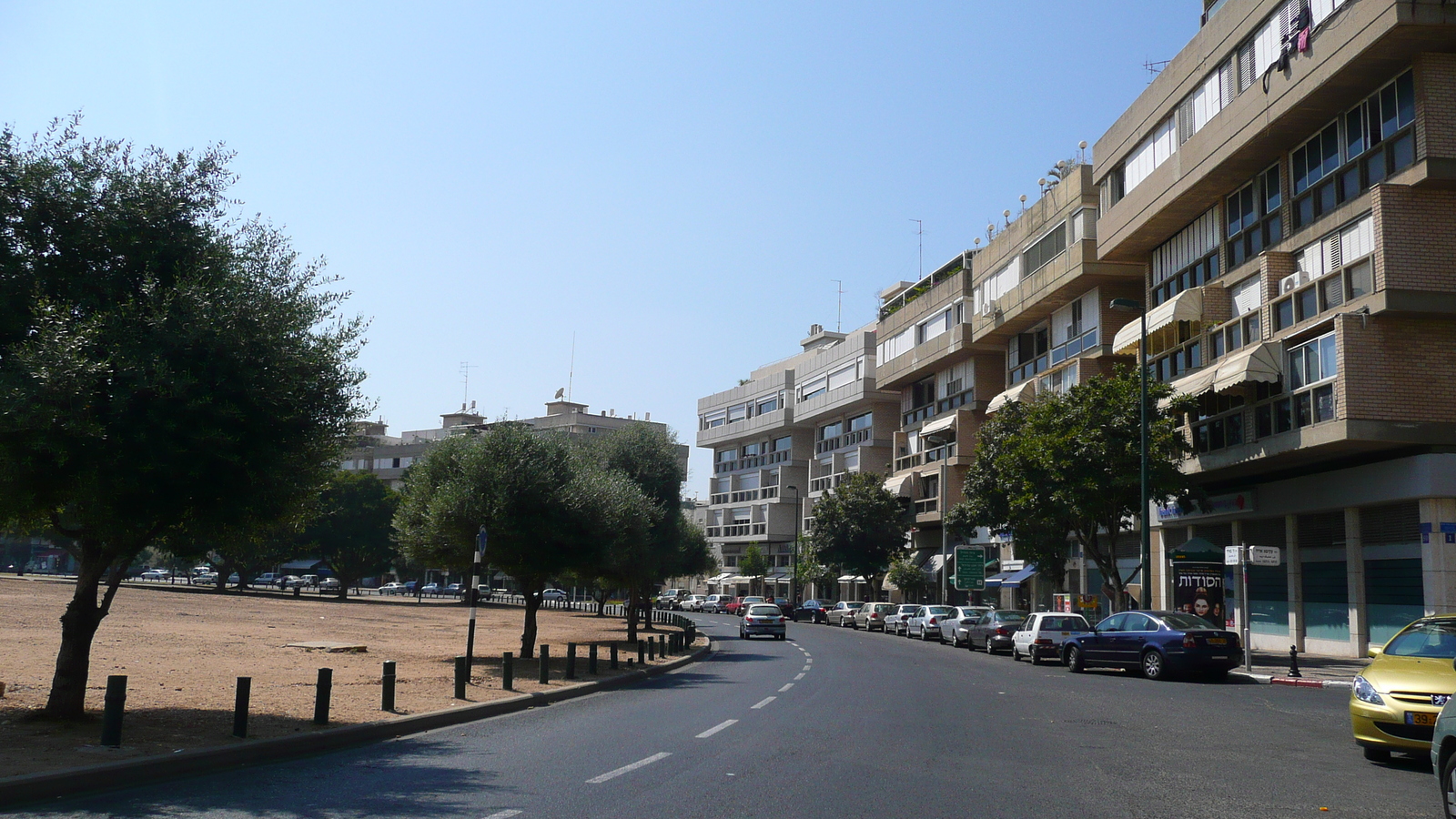 รูปถ่าย อิสราเอล(Israel) เทลอาวีฟ(Tel Aviv) จัตุรัสกิการ์ฮาเมดีนา(Kikar Hamedina) 2007-06 11