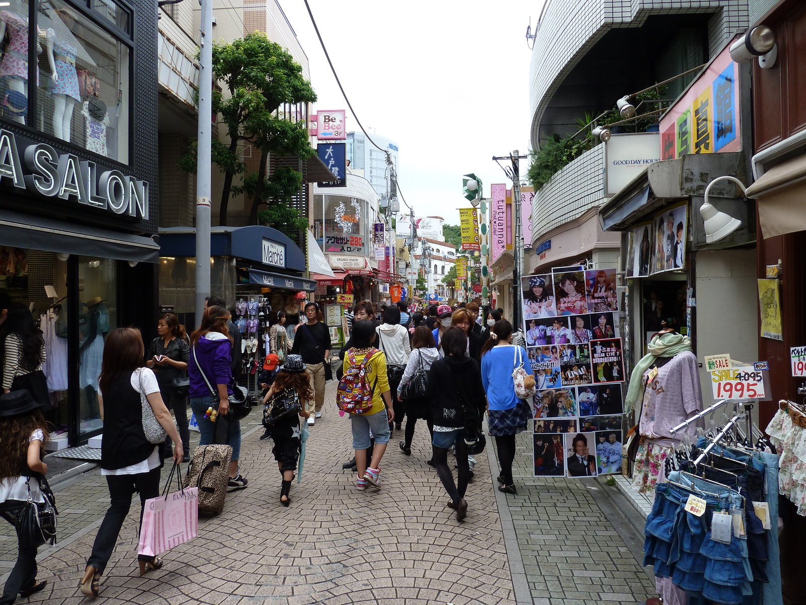 รูปถ่าย ญี่ปุ่น(Japan) โตเกียว(Tokyo) ถนนทาเคชิตะ(Takeshita Street) 2010-06 8