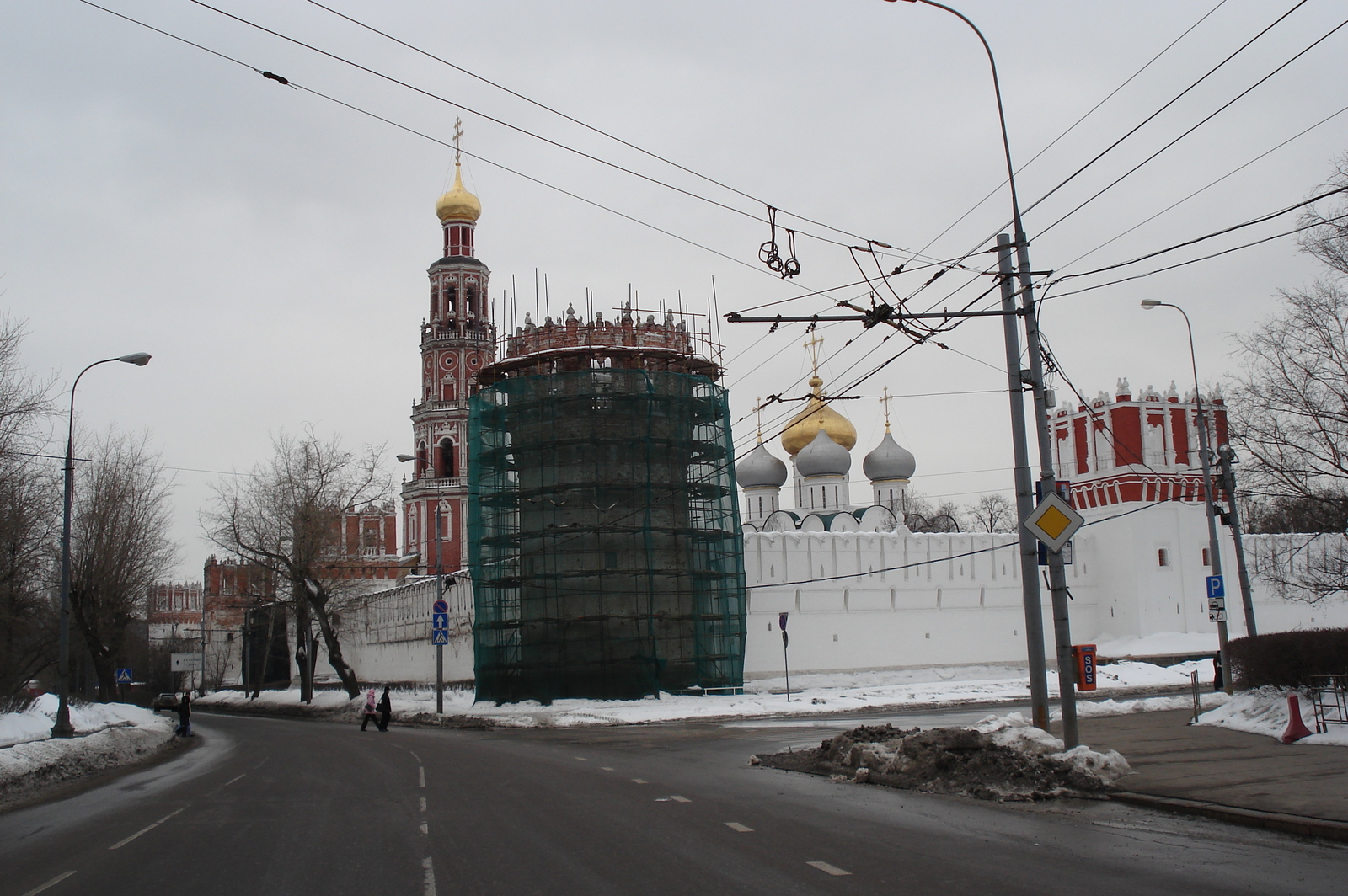 รูปถ่าย รัสเซีย(Russia) มอสโก(Moscow) คอนแวนต์และสุสานโนโวเดวิชี(Novodevichy Convent and Cemetery) 2006-03 17