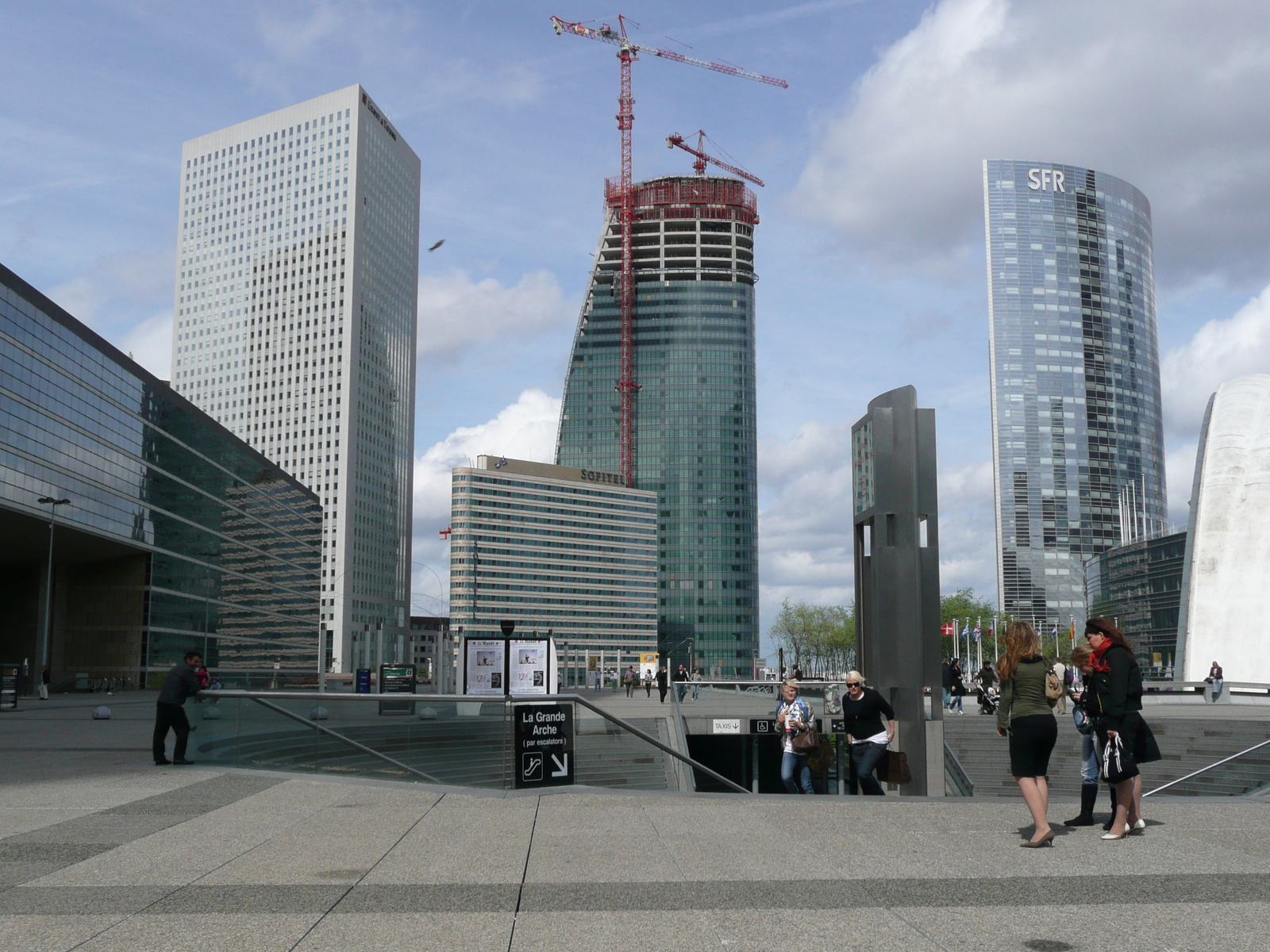 รูปถ่าย ฝรั่งเศส(France) ปารีส(Paris) ลาเดฟ็องส์(La Defense) 2007-05 153