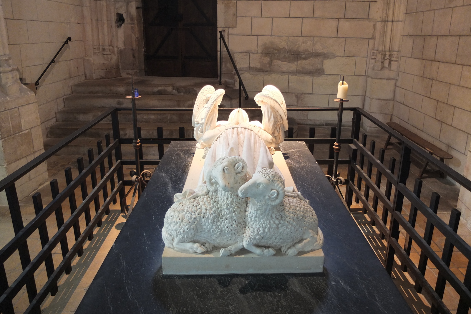 รูปถ่าย ฝรั่งเศส(France) ปราสาทลอช(Loches Castle) 2013-01 8