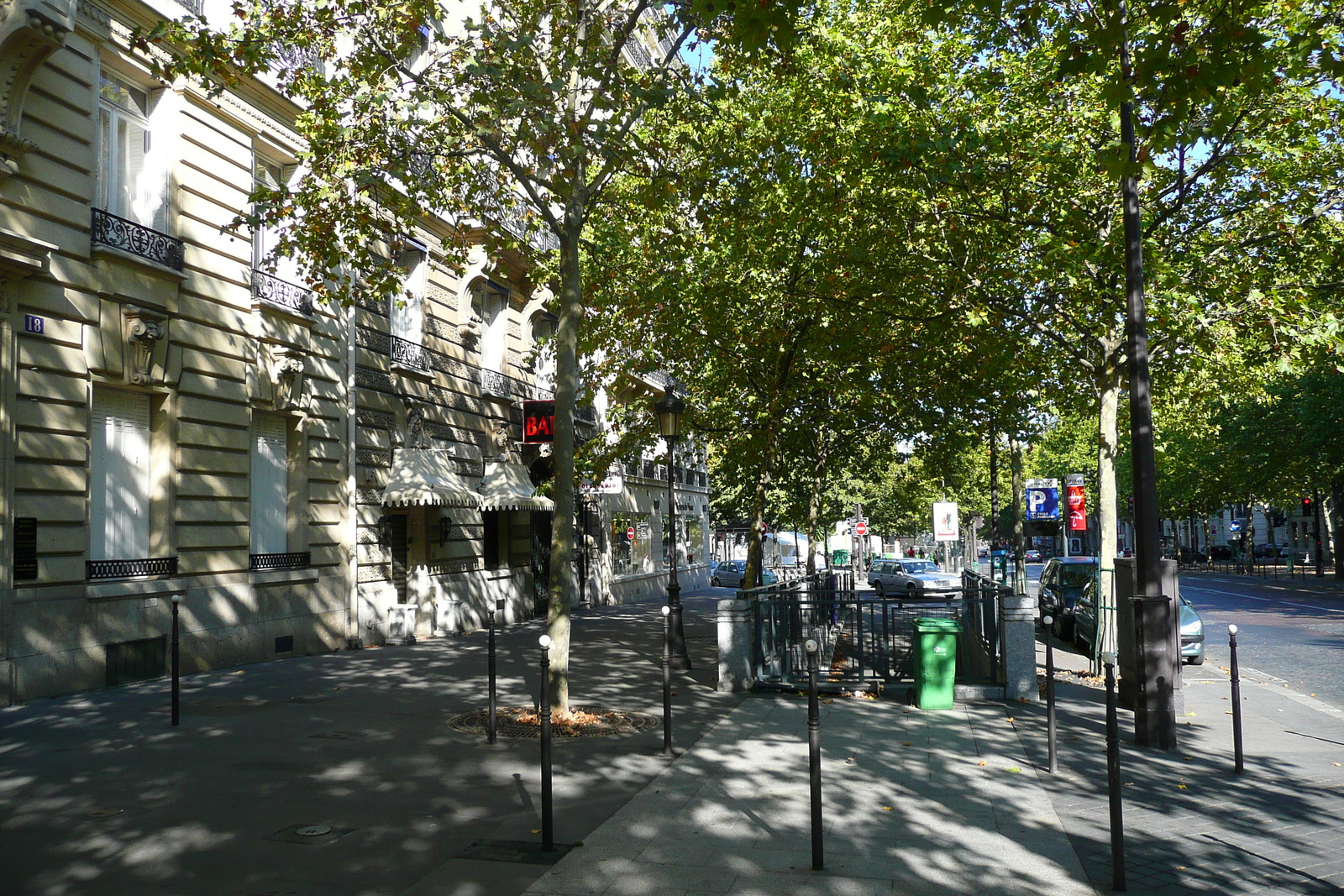 รูปถ่าย ฝรั่งเศส(France) ปารีส(Paris) ถนนฟรีดลันด์(Avenue de Friedland) 2007-09 15
