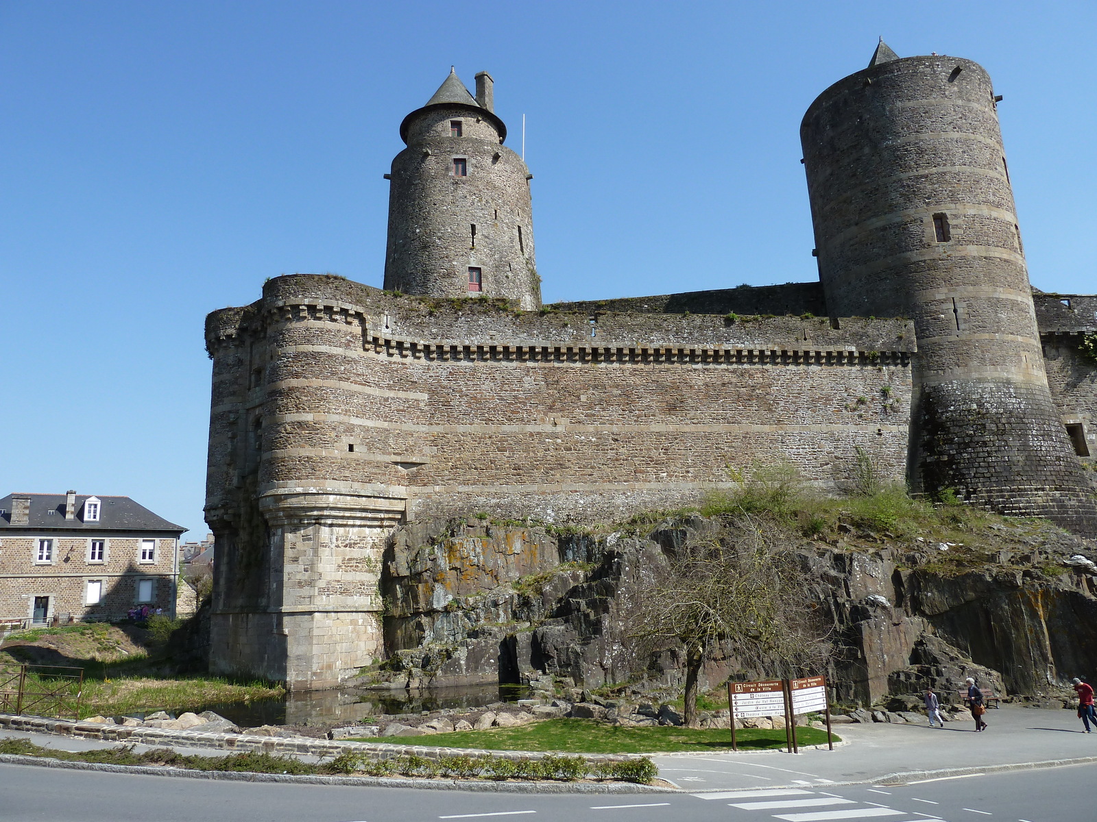รูปถ่าย ฝรั่งเศส(France) ฟูแฌร์(Fougeres) 2010-04 154