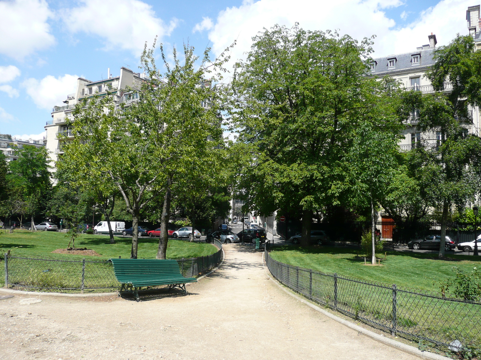 รูปถ่าย ฝรั่งเศส(France) ปารีส(Paris) ถนนฟอช(Avenue Foch) 2007-06 171
