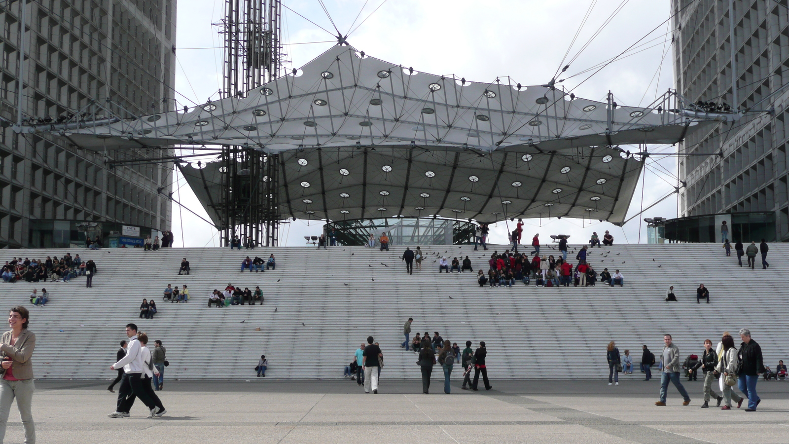 รูปถ่าย ฝรั่งเศส(France) ปารีส(Paris) ลาเดฟ็องส์(La Defense) 2007-05 174