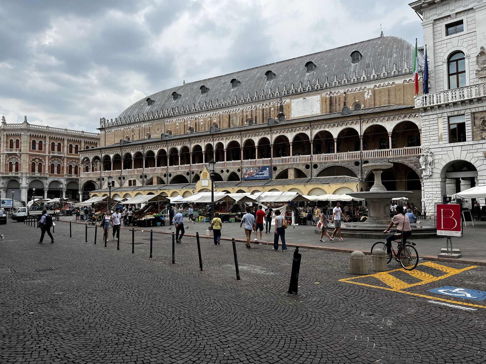 รูปถ่าย อิตาลี(Italy) ปาโดวา(Padua) 2022-05 29