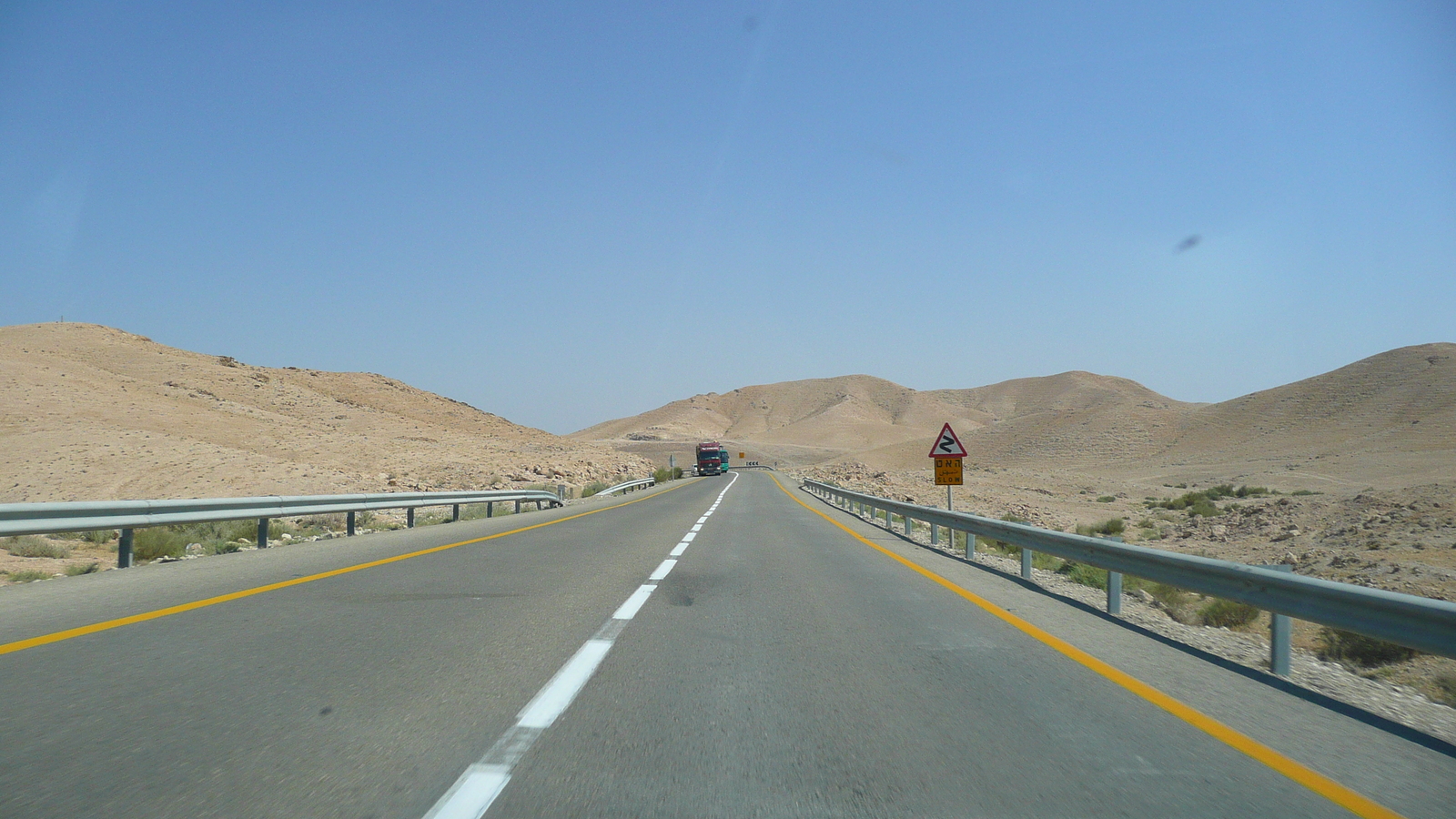 รูปถ่าย อิสราเอล(Israel) ถนนจากอาราดไปทะเลเดดซี(Arad to Dead Sea road) 2007-06 10
