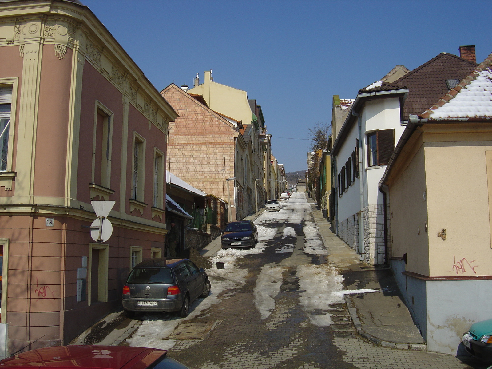 รูปถ่าย ฮังการี(Hungary) เปคส์(Pecs) 2005-03 21