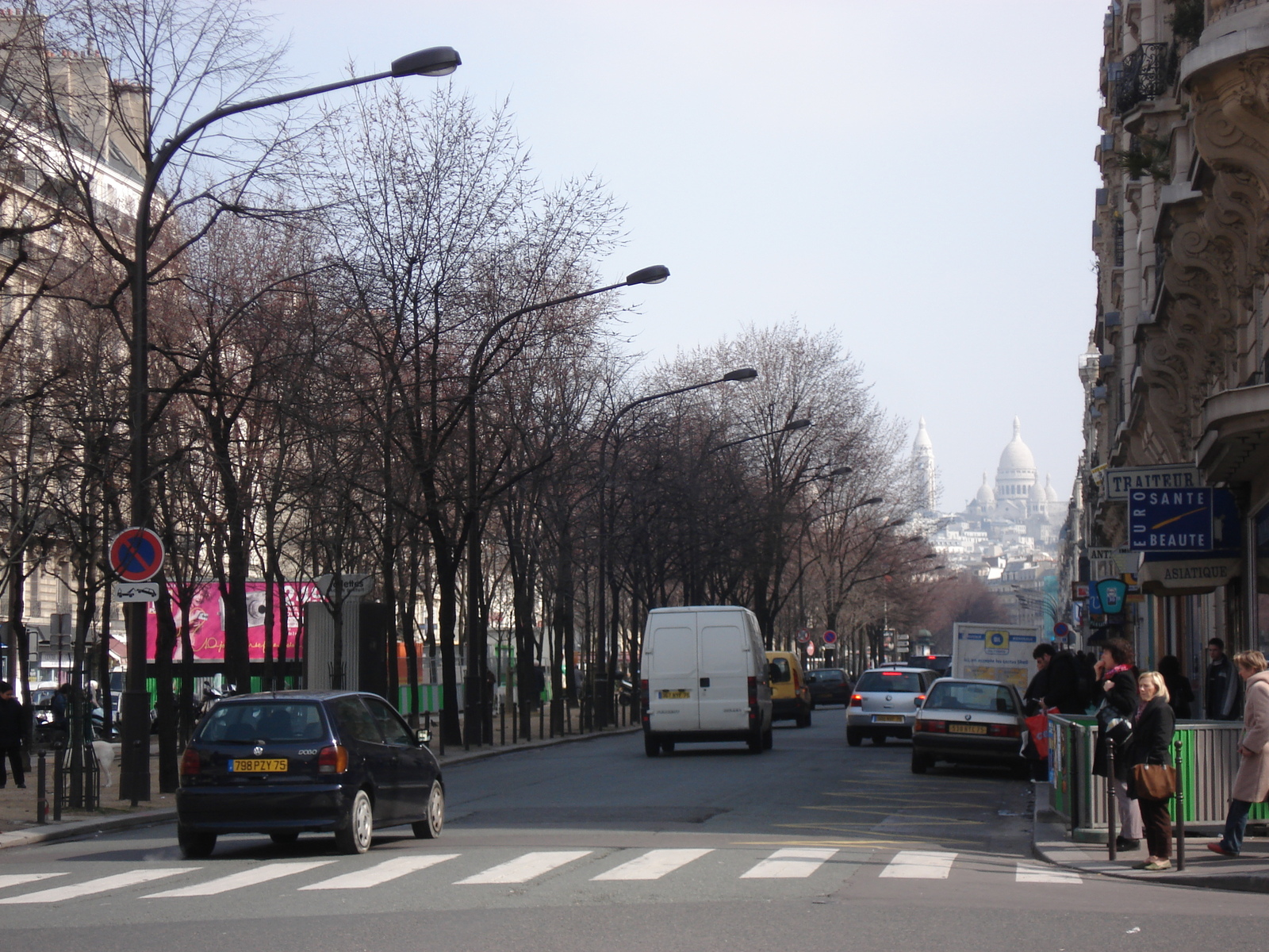รูปถ่าย ฝรั่งเศส(France) ปารีส(Paris) คุ้มที่ 17 (17th Arrondissement) ถนนกูร์แซล(Boulevard de Courcelles) 2006-03 24