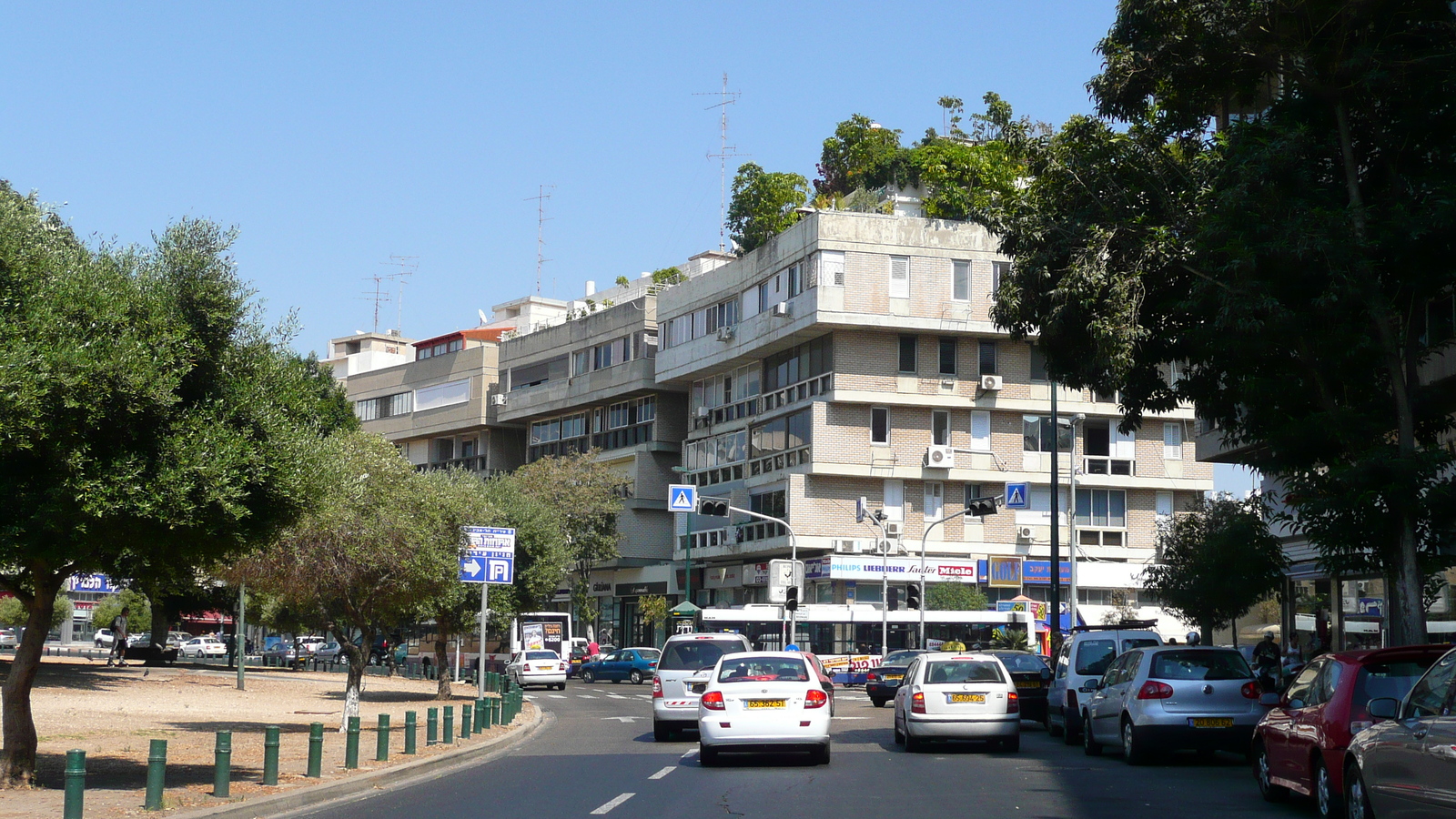 รูปถ่าย อิสราเอล(Israel) เทลอาวีฟ(Tel Aviv) จัตุรัสกิการ์ฮาเมดีนา(Kikar Hamedina) 2007-06 16