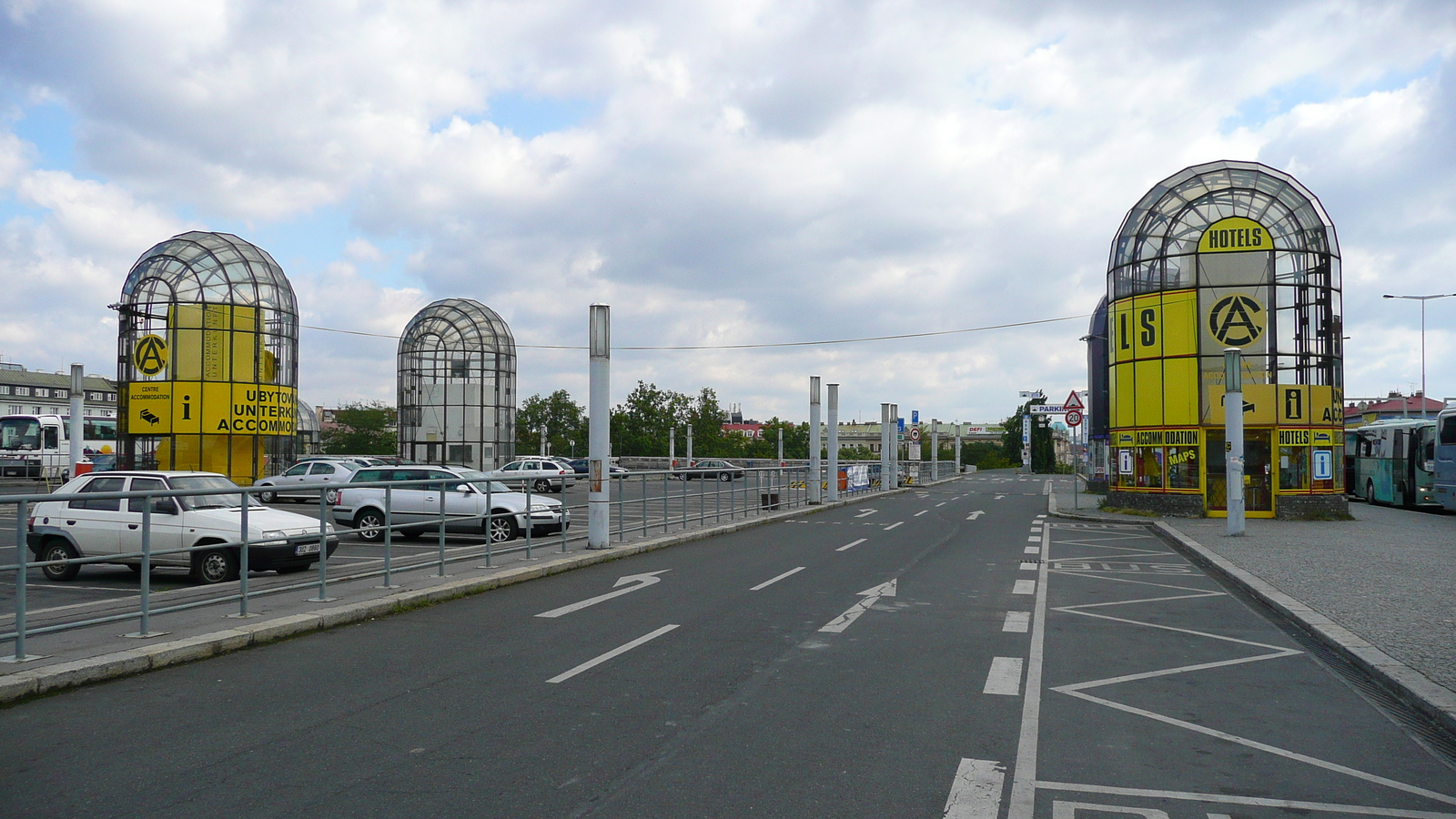 รูปถ่าย สาธารณรัฐเช็ก(Czech Republic) ปราก(Prague) วิลโซโนวา(Wilsonova) 2007-07 15