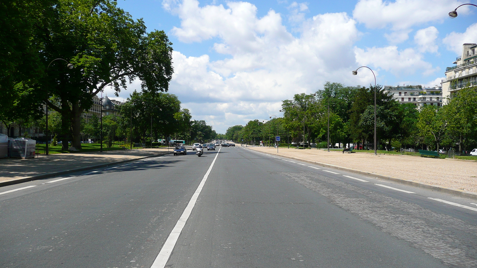 รูปถ่าย ฝรั่งเศส(France) ปารีส(Paris) ถนนฟอช(Avenue Foch) 2007-06 26