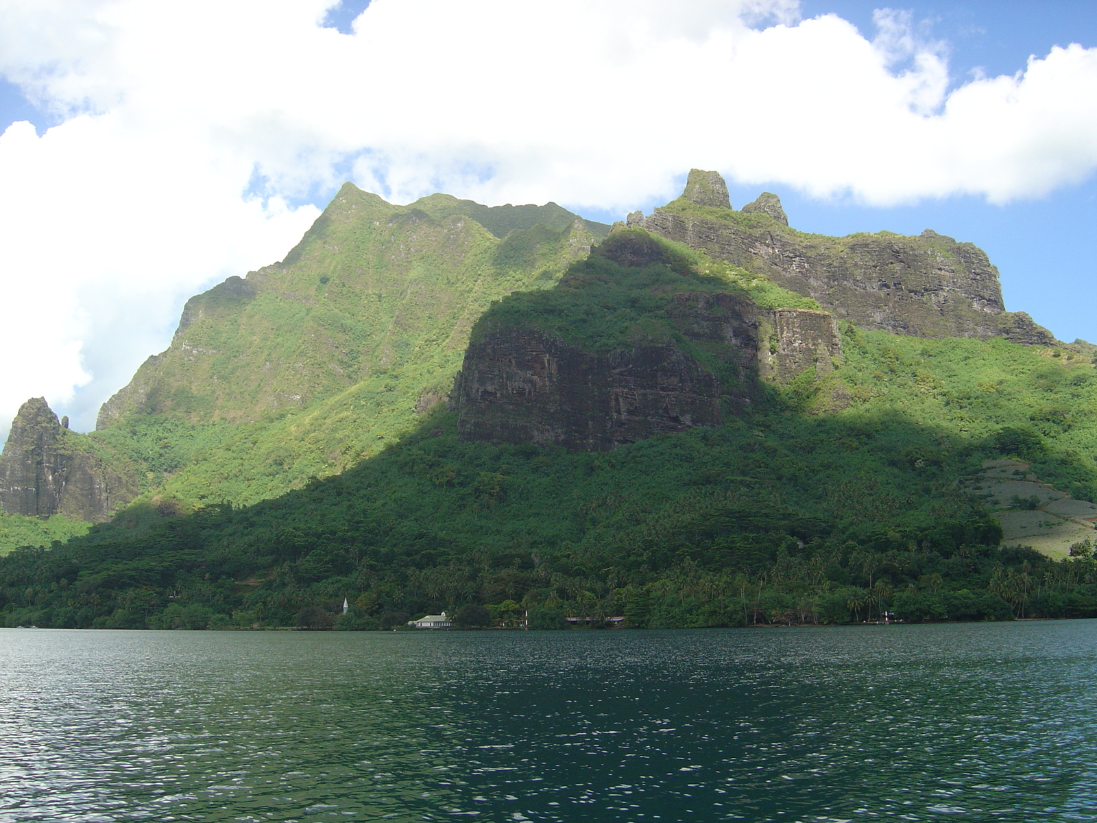 รูปถ่าย เฟรนช์โพลี่นีเซีย(Polynesia) มูเรีย(Moorea) 2006-04 149