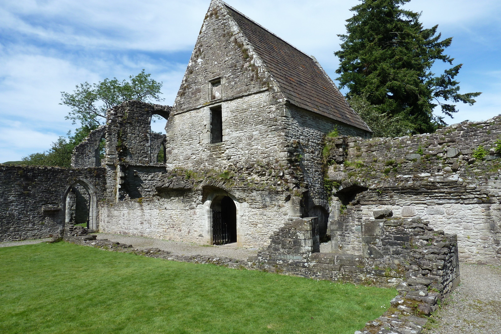 รูปถ่าย อังกฤษ(United Kingdom) สกอตแลนด์(Scotland) อารามอินช์มาโฮม(Inchmahome Priory) 2011-07 53