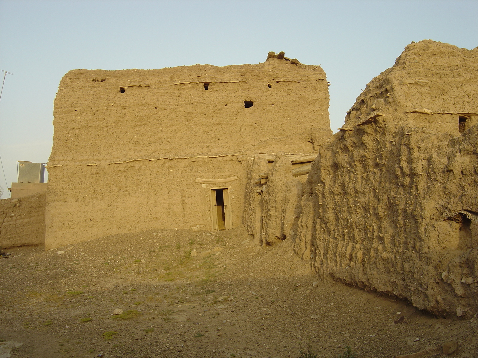 รูปถ่าย โอมาน(Oman) มาฮาดา(Mahada) 2005-03 9