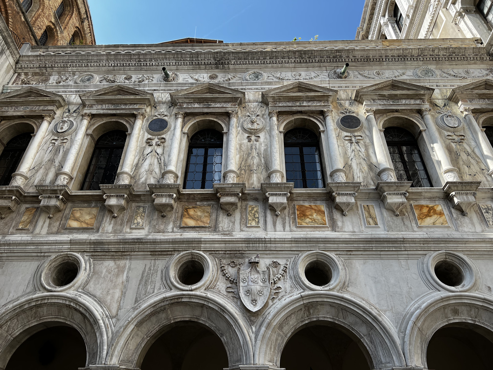 รูปถ่าย อิตาลี(Italy) เวนีส(Venice) พระราชวังดอจ (ปาลัซโซดูกาเล)(Doge's Palace (Palazzo Ducale)) 2022-05 149