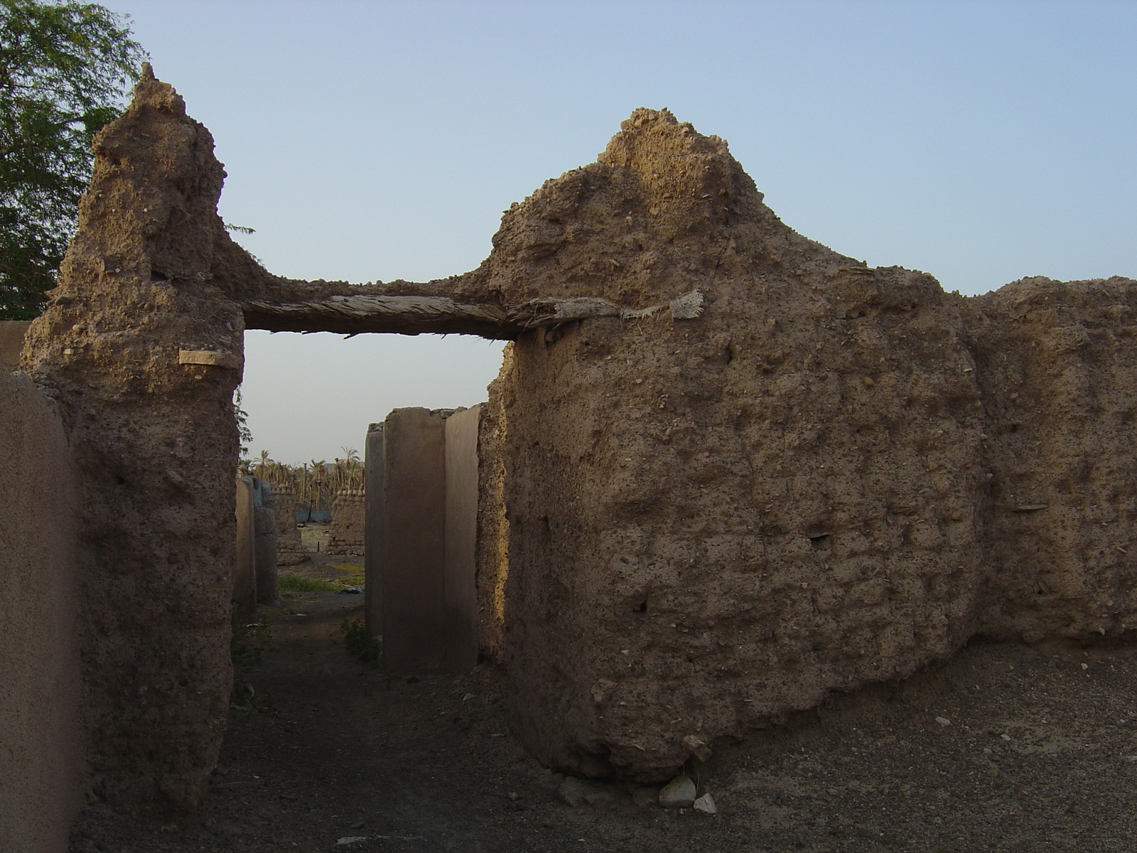 รูปถ่าย โอมาน(Oman) มาฮาดา(Mahada) 2005-03 8