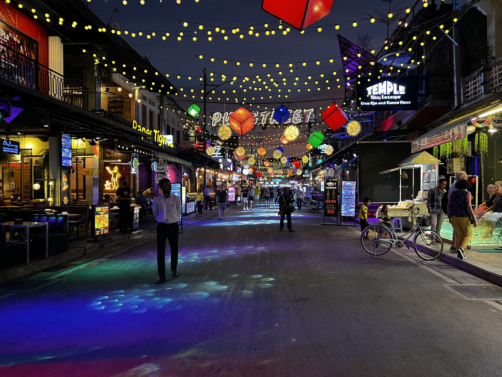 รูปถ่าย กัมพูชา(Cambodia) เสียมราฐ(Siem Reap) ถนนผับสตรีท(Pub Street) 2023-01 68