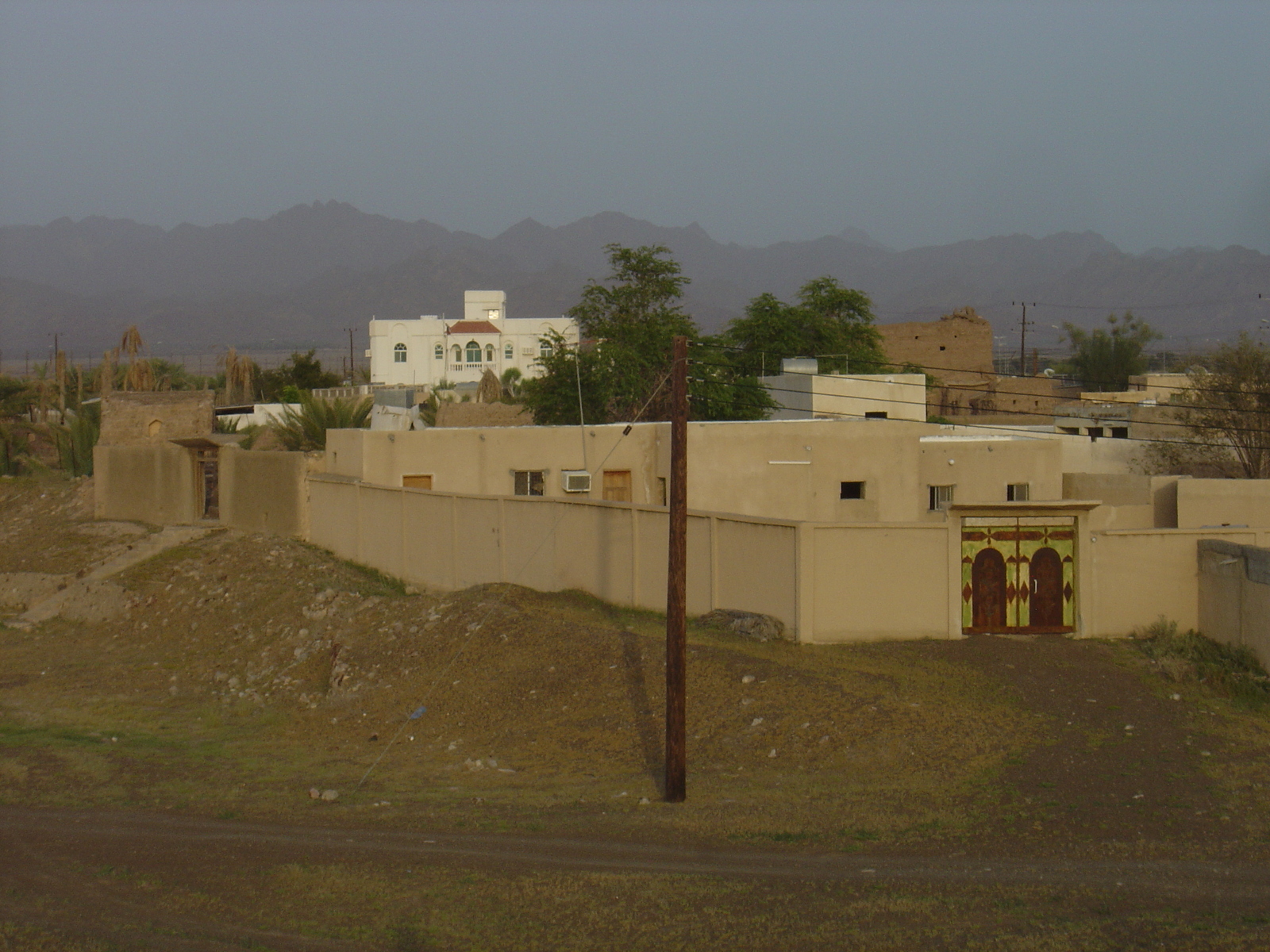 รูปถ่าย โอมาน(Oman) มาฮาดา(Mahada) 2005-03 7