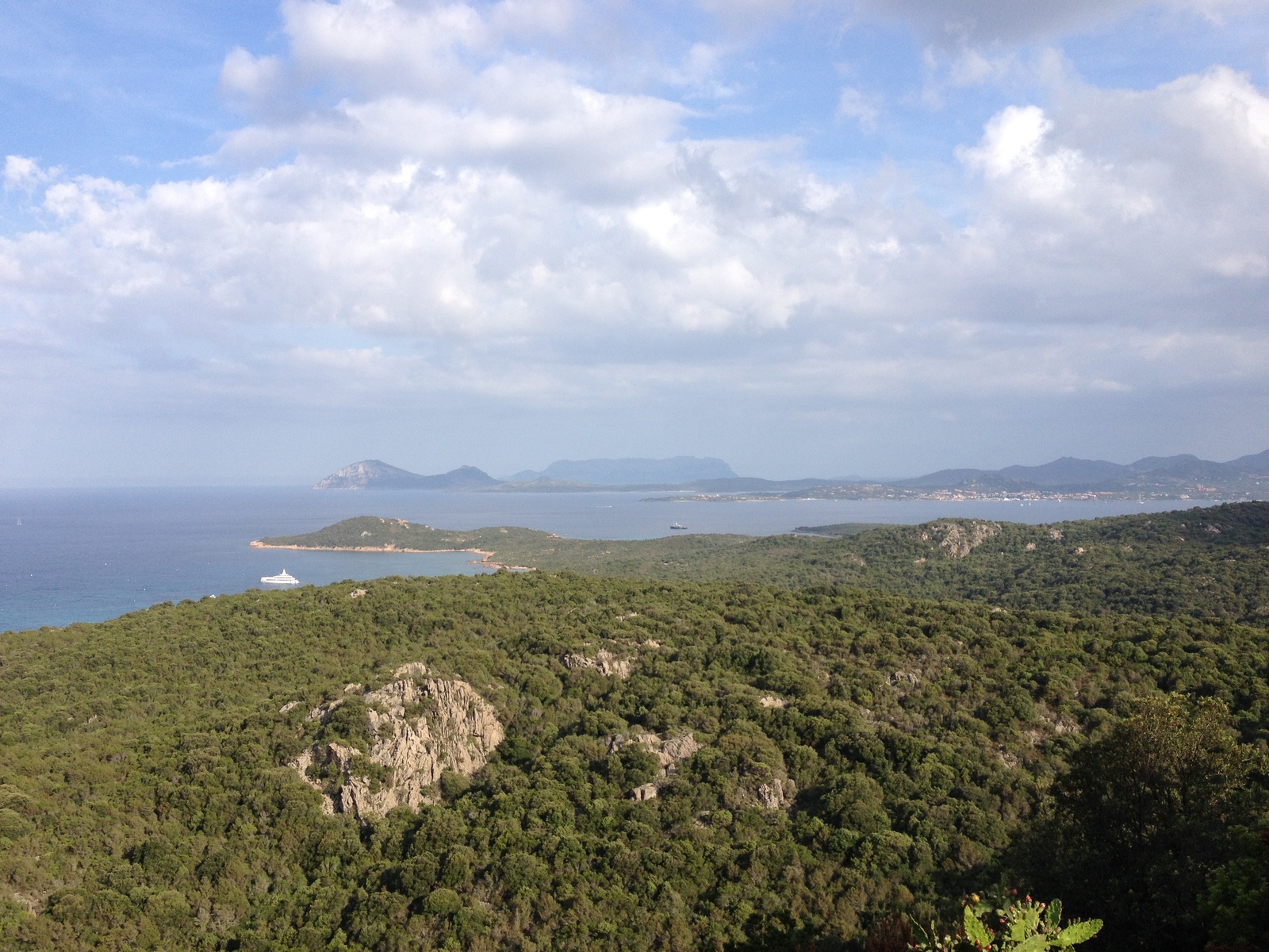 รูปถ่าย อิตาลี(Italy) ซาร์ดิเนีย(Sardinia) กอสตาสเมรัลดา(Costa Smeralda) 2015-06 78
