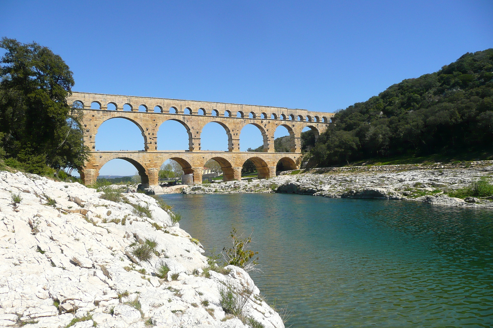 รูปถ่าย ฝรั่งเศส(France) สะพานปงดูการ์(Pont du Gard) 2008-04 19