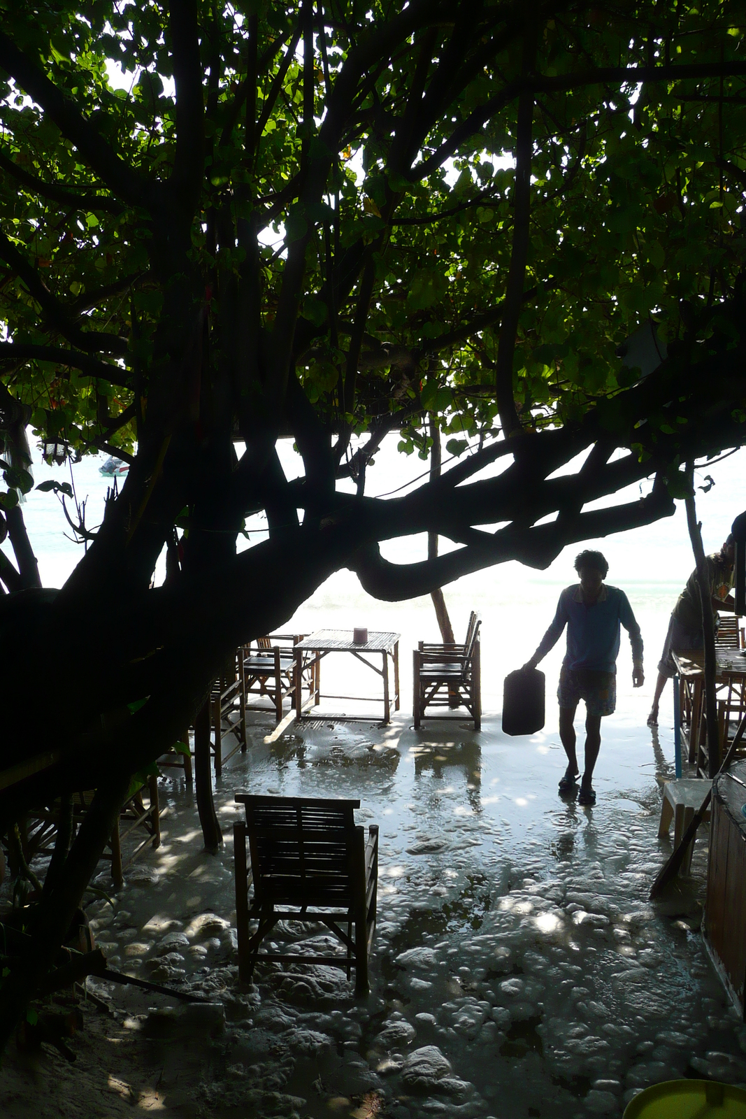 รูปถ่าย ไทย(Thailand) เกาะเสม็ด(Ko Samet) อ่าววงเดือน(Ao Wong Duan) 2009-01 27