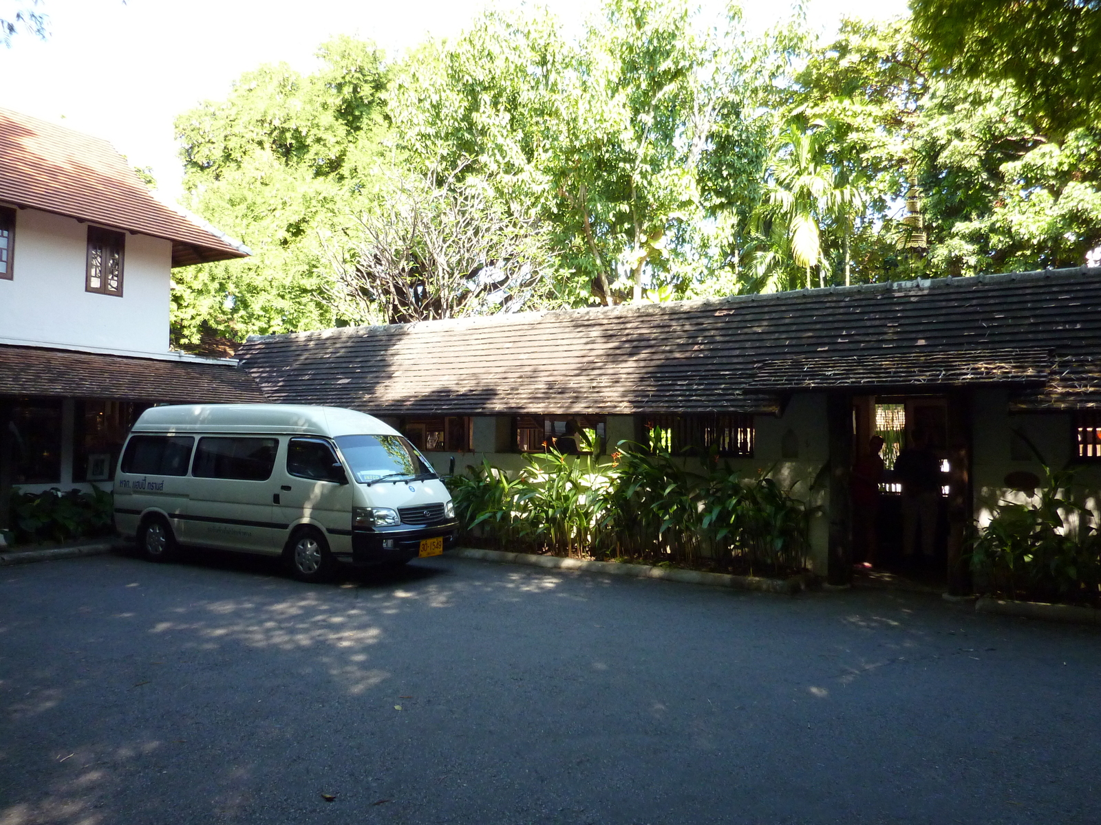 รูปถ่าย ไทย(Thailand) เชียงใหม่(Chiang Mai) ถนนราชดำเนิน(Rachadamnoen road) 2009-12 34