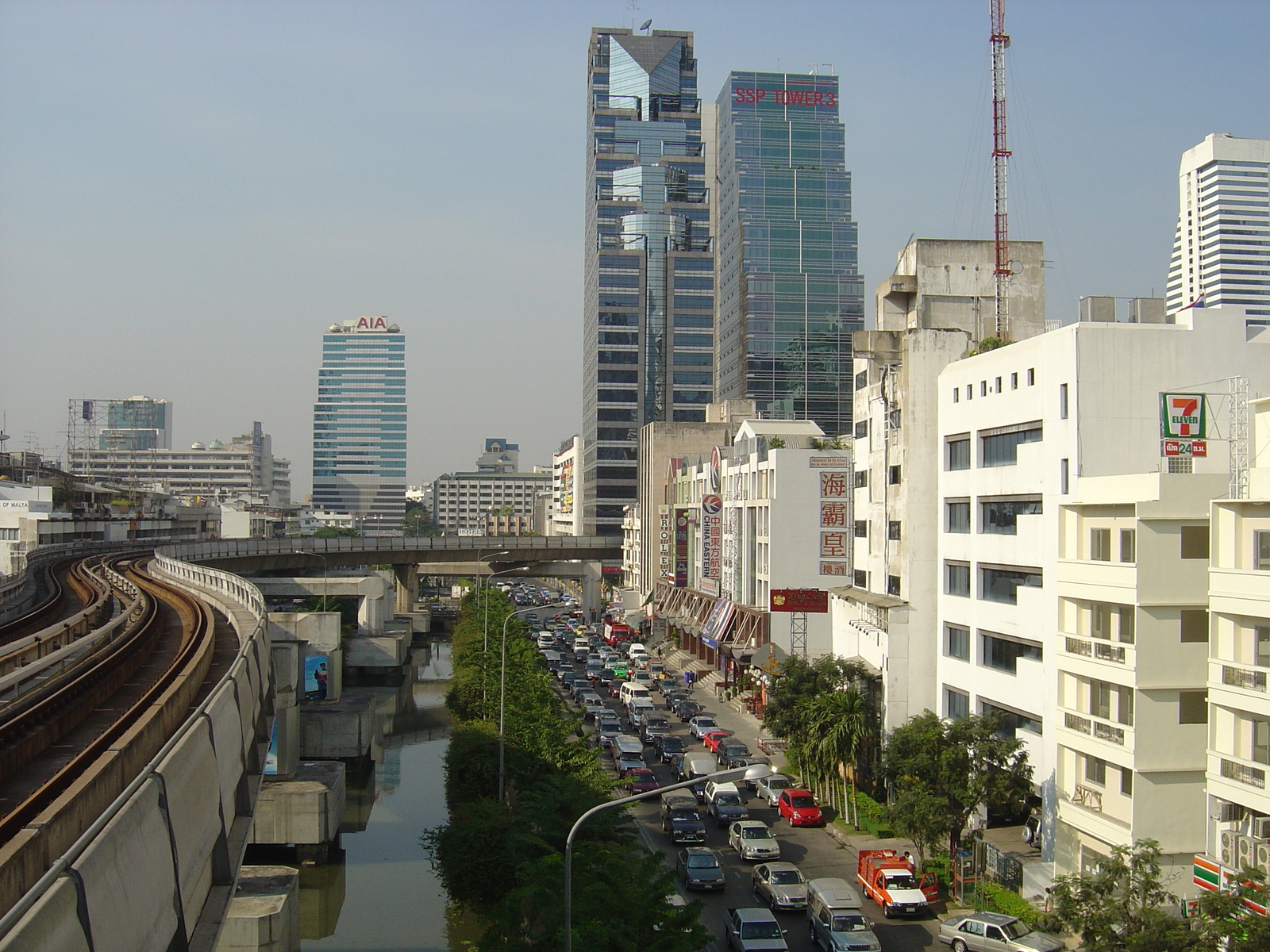 รูปถ่าย ไทย(Thailand) กรุงเทพมหานคร(Bangkok) รถไฟฟ้า(Sky Train) 2004-12 45
