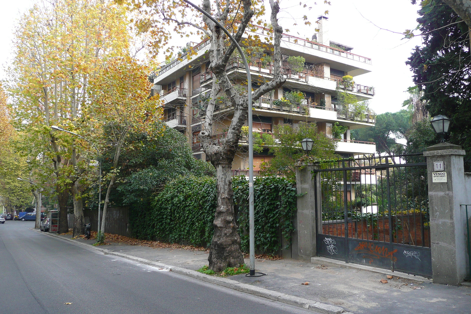 รูปถ่าย อิตาลี(Italy) โรม(Rome) ถนนนีโกลาฟาบรีซี(Via Nicola Fabrizi) 2007-11 10