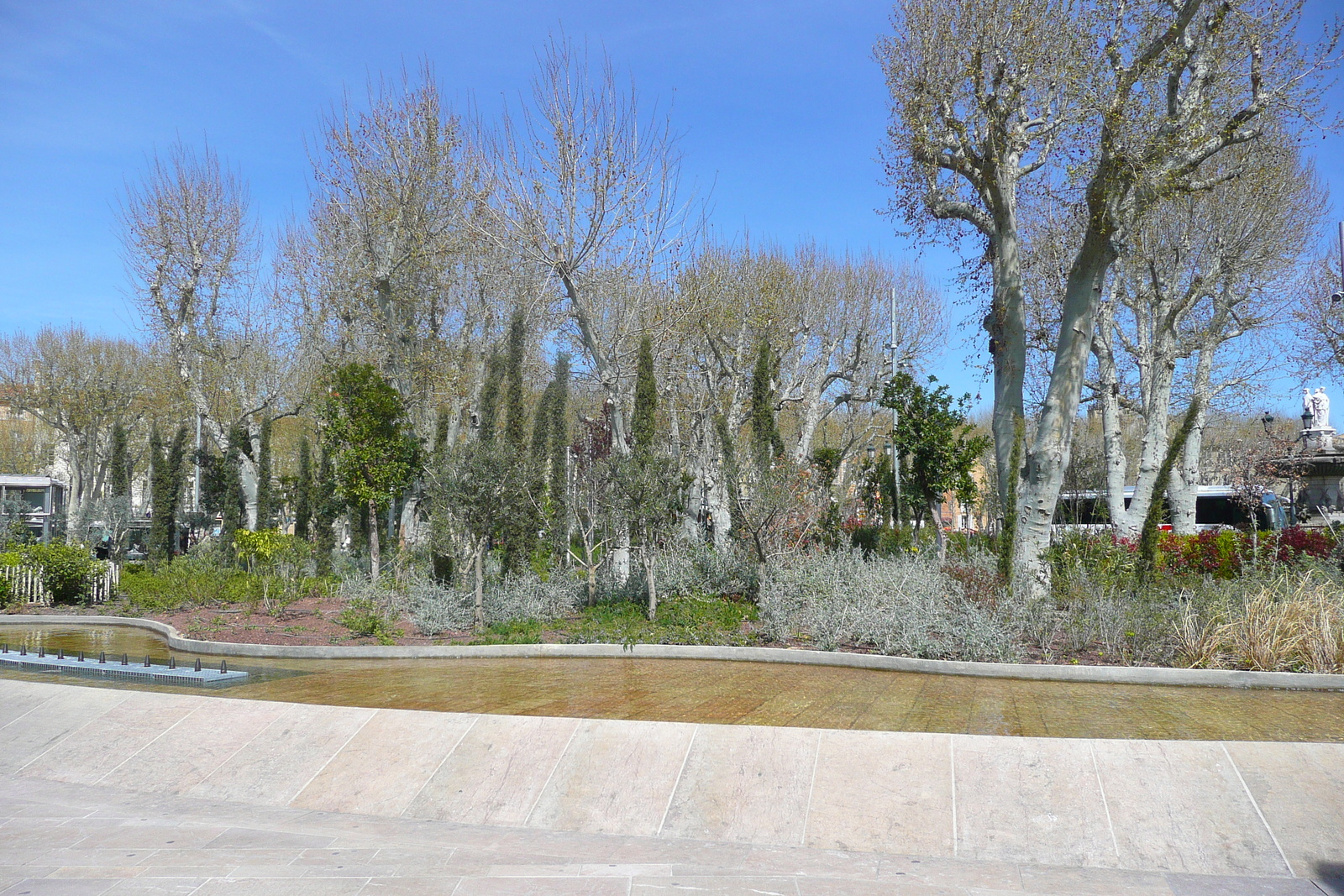 รูปถ่าย ฝรั่งเศส(France) แอ็กซ์-อ็อง-โพรว็องส์(Aix en Provence) จัตุรัสนายพลเดอโกล(Place du General de Gaulle) 2008-04 24