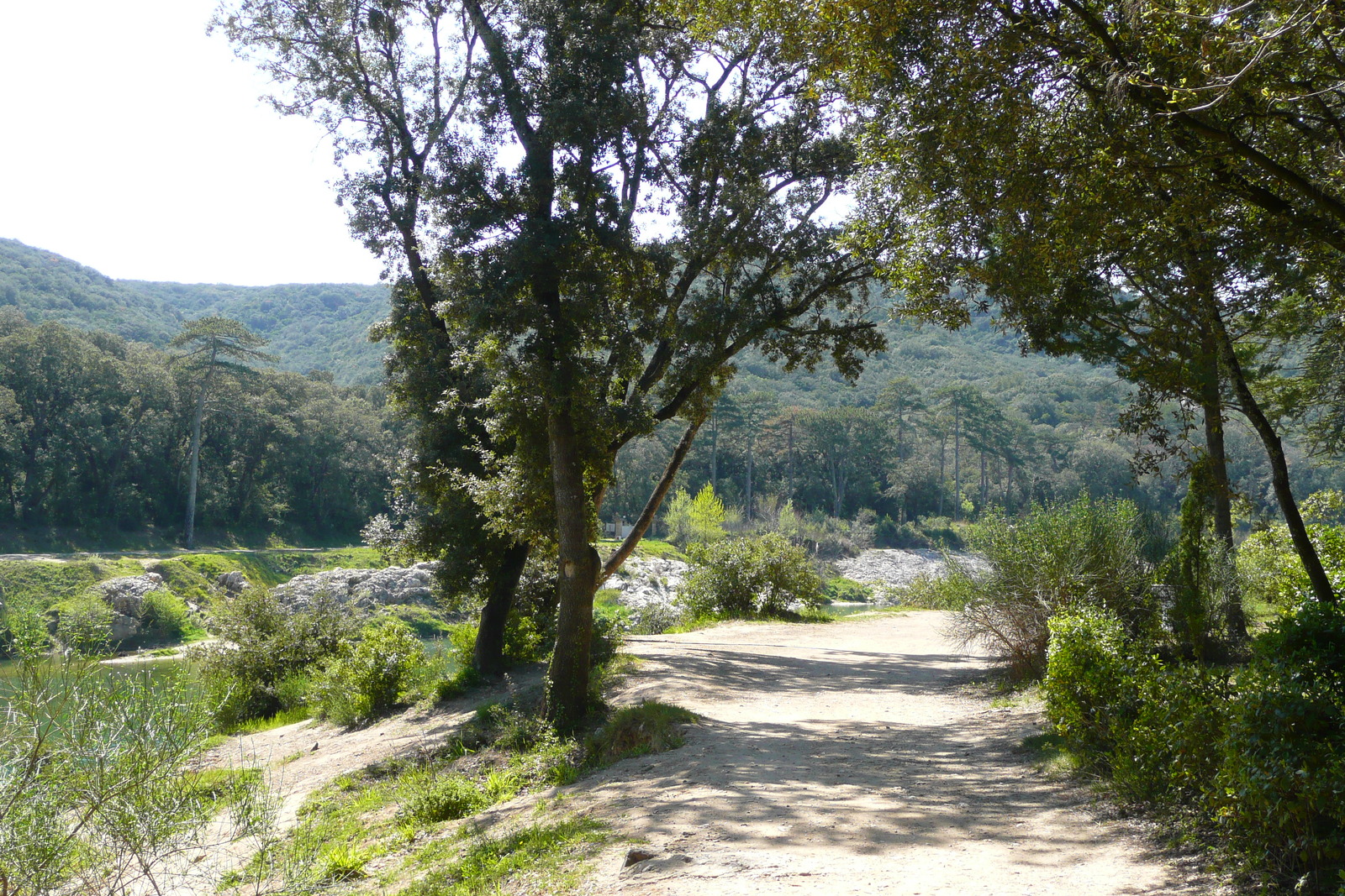 รูปถ่าย ฝรั่งเศส(France) สะพานปงดูการ์(Pont du Gard) 2008-04 21