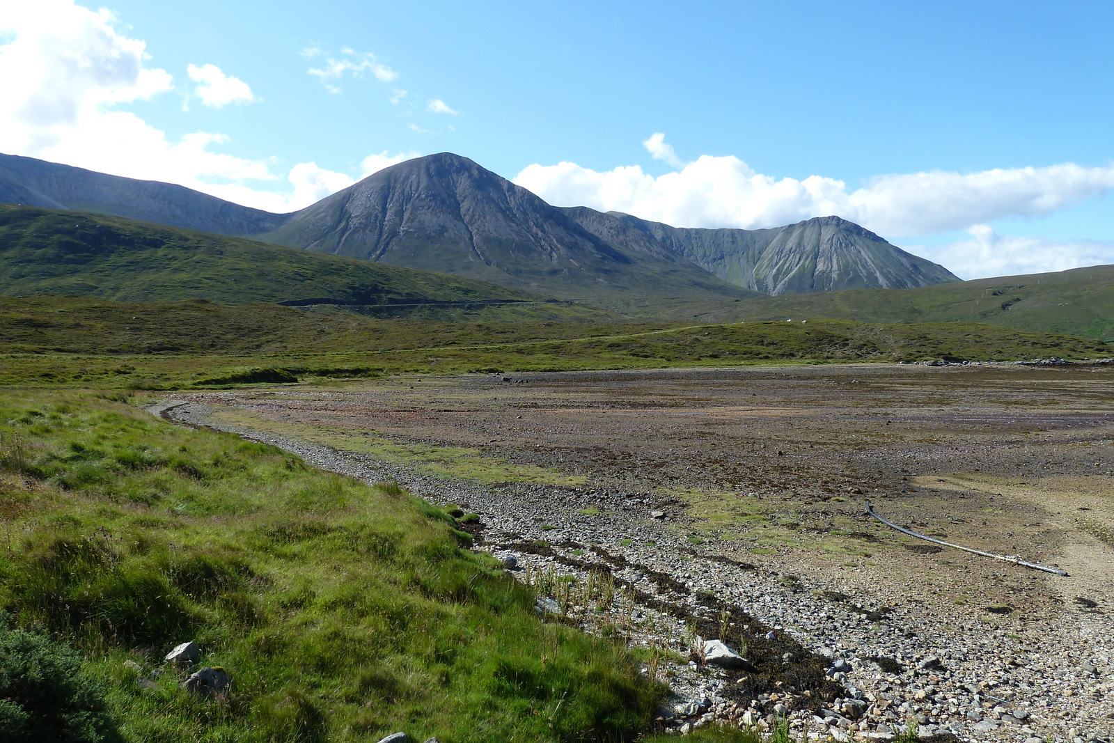 รูปถ่าย อังกฤษ(United Kingdom) เกาะสกาย(Skye) เทือกเขาคูลิน(The Cuillin) 2011-07 85