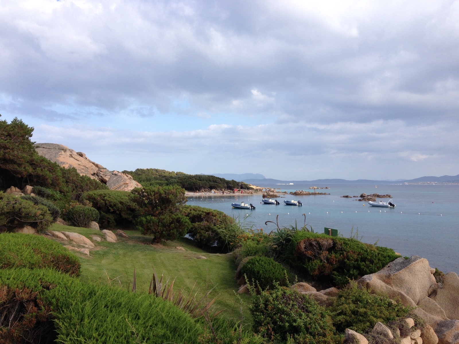 รูปถ่าย อิตาลี(Italy) ซาร์ดิเนีย(Sardinia) กอสตาสเมรัลดา(Costa Smeralda) 2015-06 173