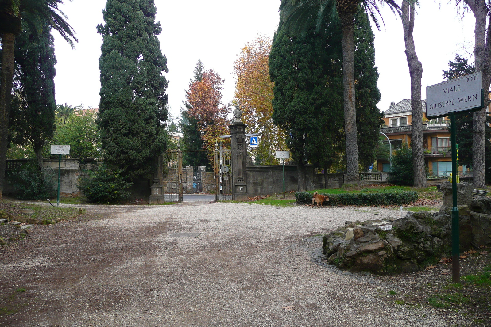รูปถ่าย อิตาลี(Italy) โรม(Rome) วิลลาชาร์รา(Villa Sciarra) 2007-11 22