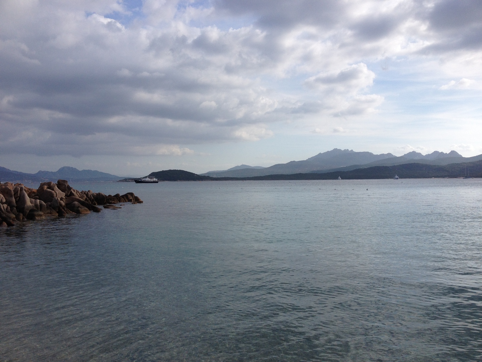 รูปถ่าย อิตาลี(Italy) ซาร์ดิเนีย(Sardinia) กอสตาสเมรัลดา(Costa Smeralda) 2015-06 54