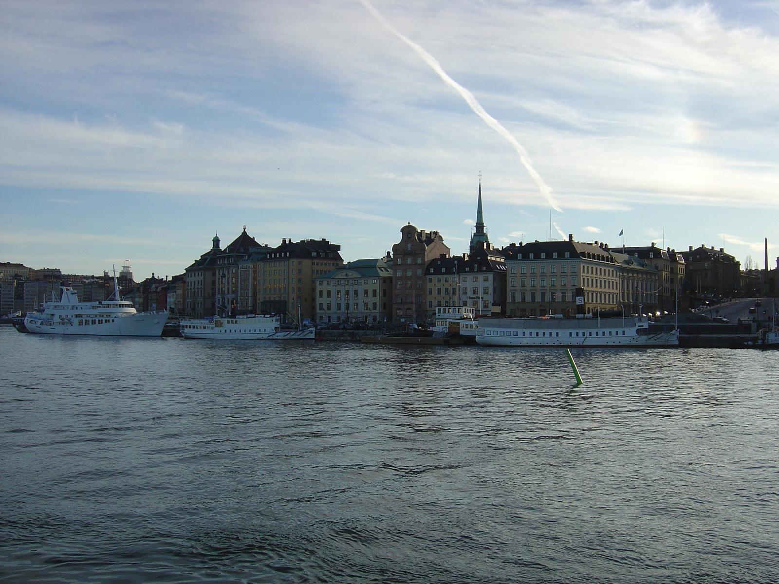 รูปถ่าย สวีเดน(Sweden) สตอกโฮล์ม(Stockholm) 2004-04 13