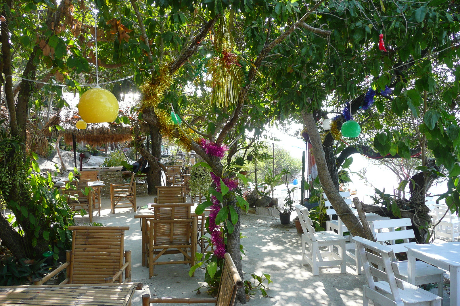 รูปถ่าย ไทย(Thailand) เกาะเสม็ด(Ko Samet) อ่าววงเดือน(Ao Wong Duan) 2009-01 44