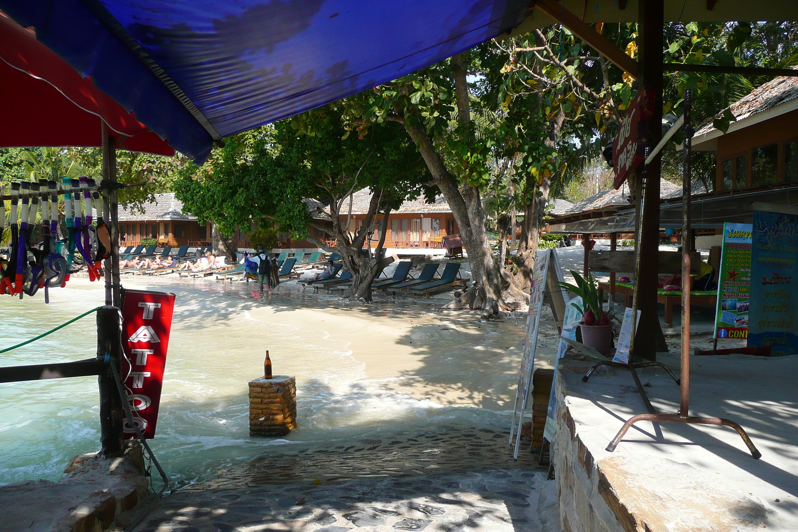 รูปถ่าย ไทย(Thailand) เกาะเสม็ด(Ko Samet) อ่าววงเดือน(Ao Wong Duan) 2009-01 49