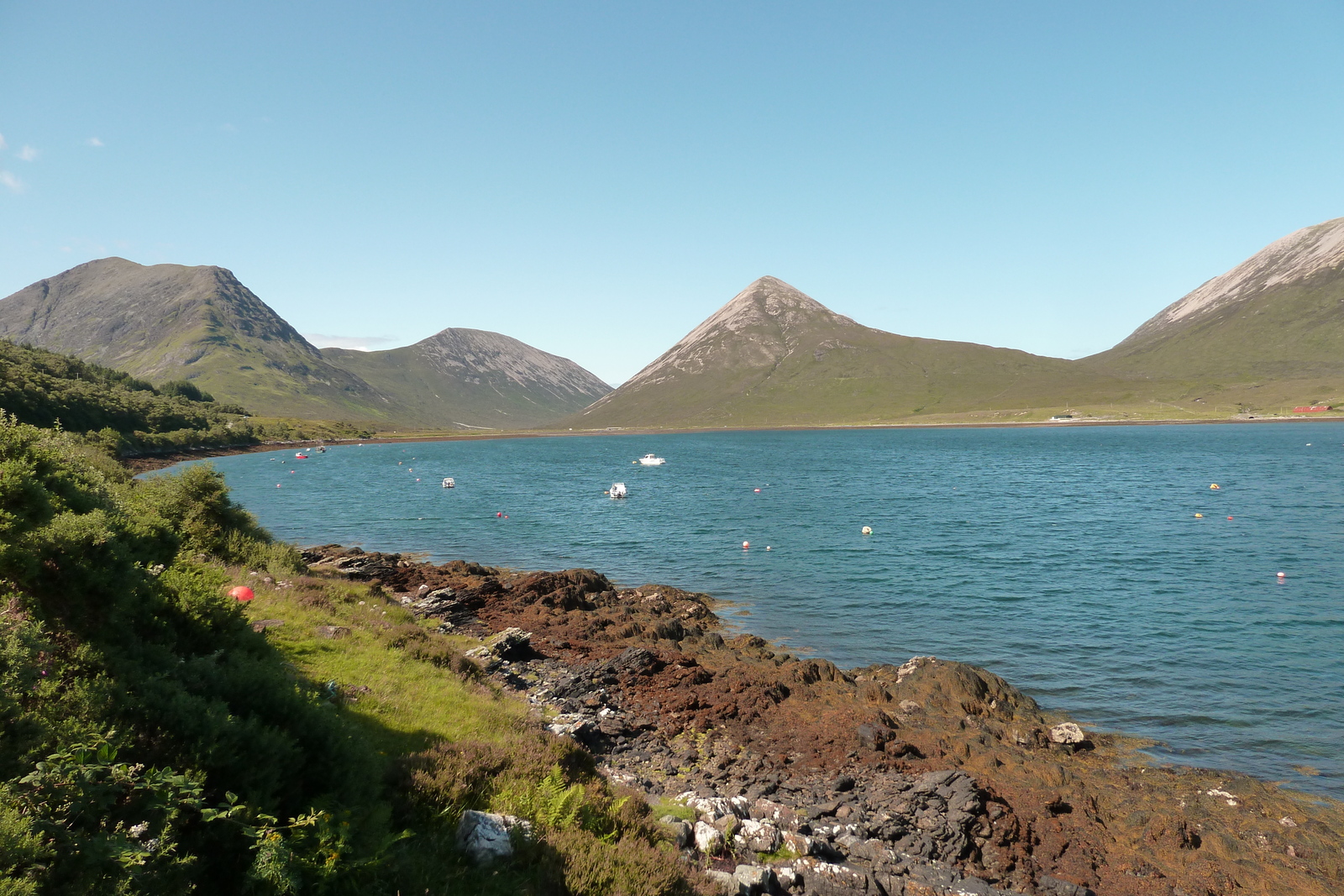 รูปถ่าย อังกฤษ(United Kingdom) เกาะสกาย(Skye) เทือกเขาคูลิน(The Cuillin) 2011-07 73