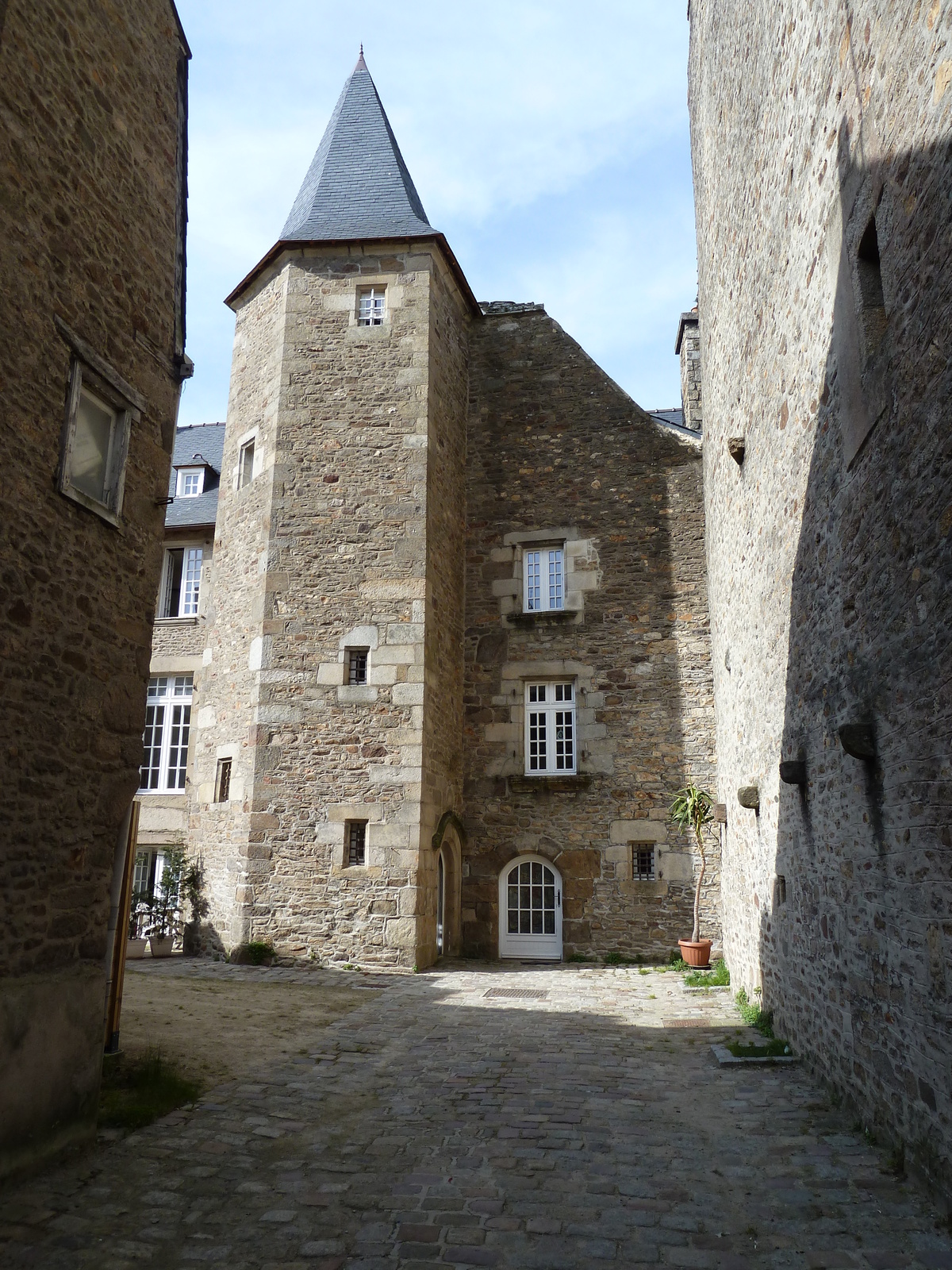 รูปถ่าย ฝรั่งเศส(France) ดีน็อง(Dinan) 2010-04 50