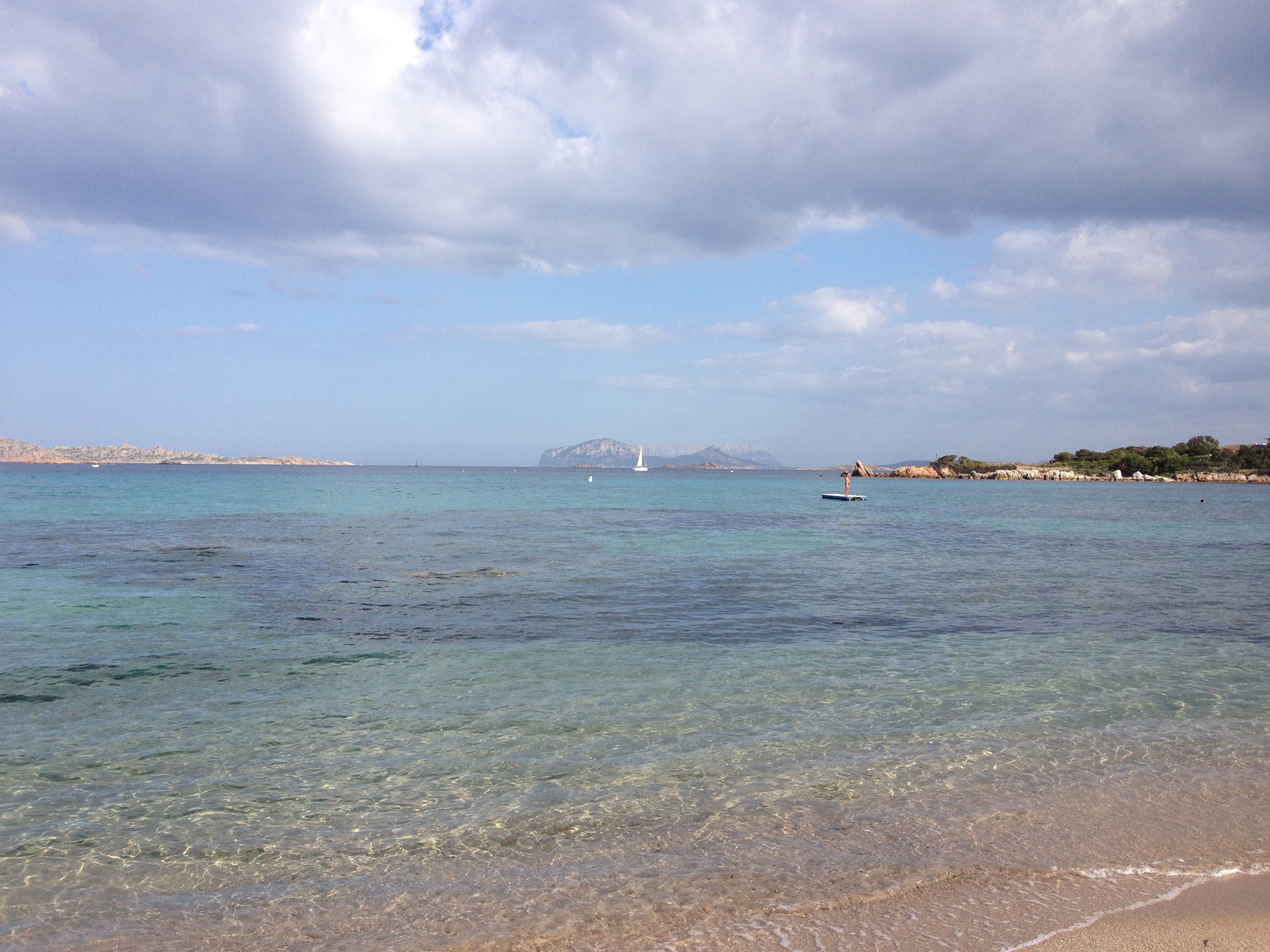 รูปถ่าย อิตาลี(Italy) ซาร์ดิเนีย(Sardinia) กอสตาสเมรัลดา(Costa Smeralda) 2015-06 20