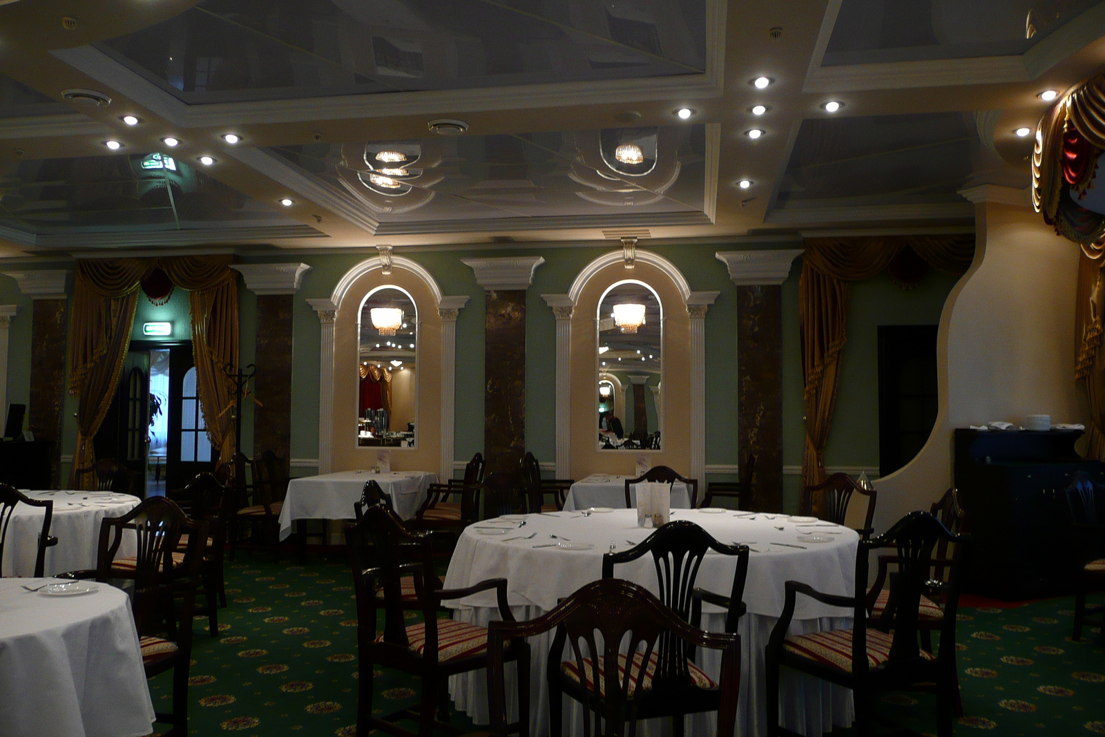 รูปถ่าย ยูเครน(Ukraine) เคียฟ(Kiev) โรงแรมเพรสซิเดนต์(President Hotel) 2007-11 39