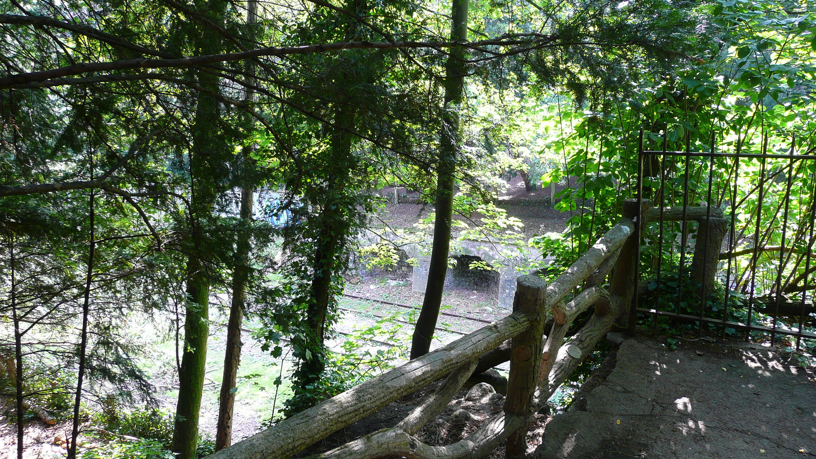 รูปถ่าย ฝรั่งเศส(France) ปารีส(Paris) สวนบุต-โชมง(Parc des Buttes Chaumont) 2007-08 215