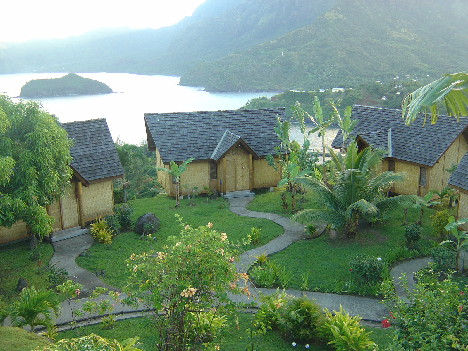 รูปถ่าย เฟรนช์โพลี่นีเซีย(Polynesia) หมู่เกาะมาร์เคซัส(Marquises) 2006-04 55